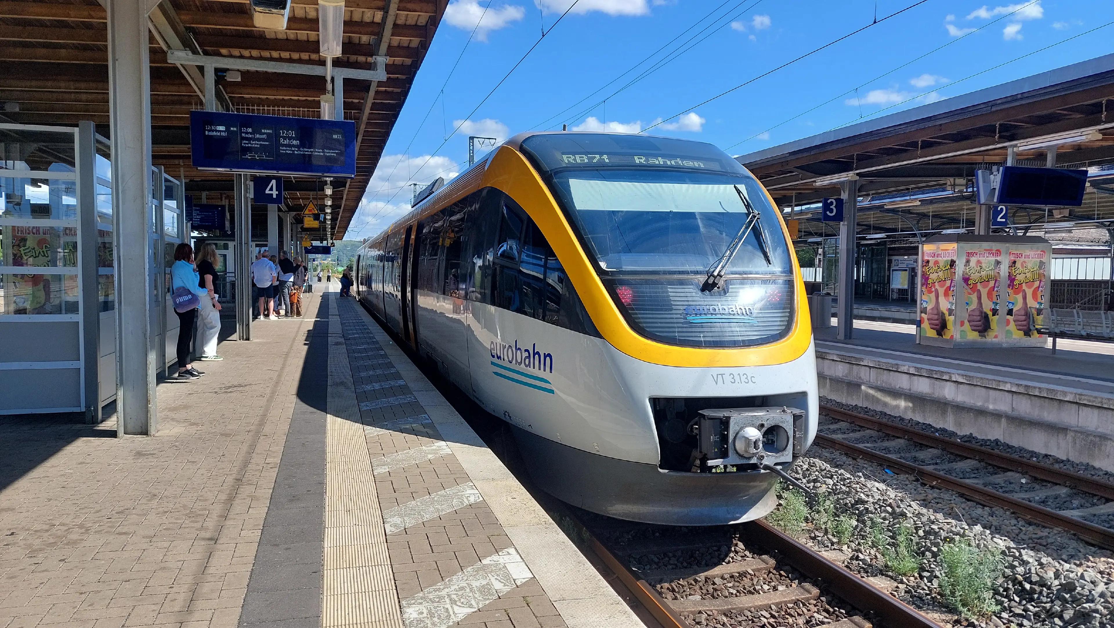 @Julianina_die_Eurobahn.Krüppel