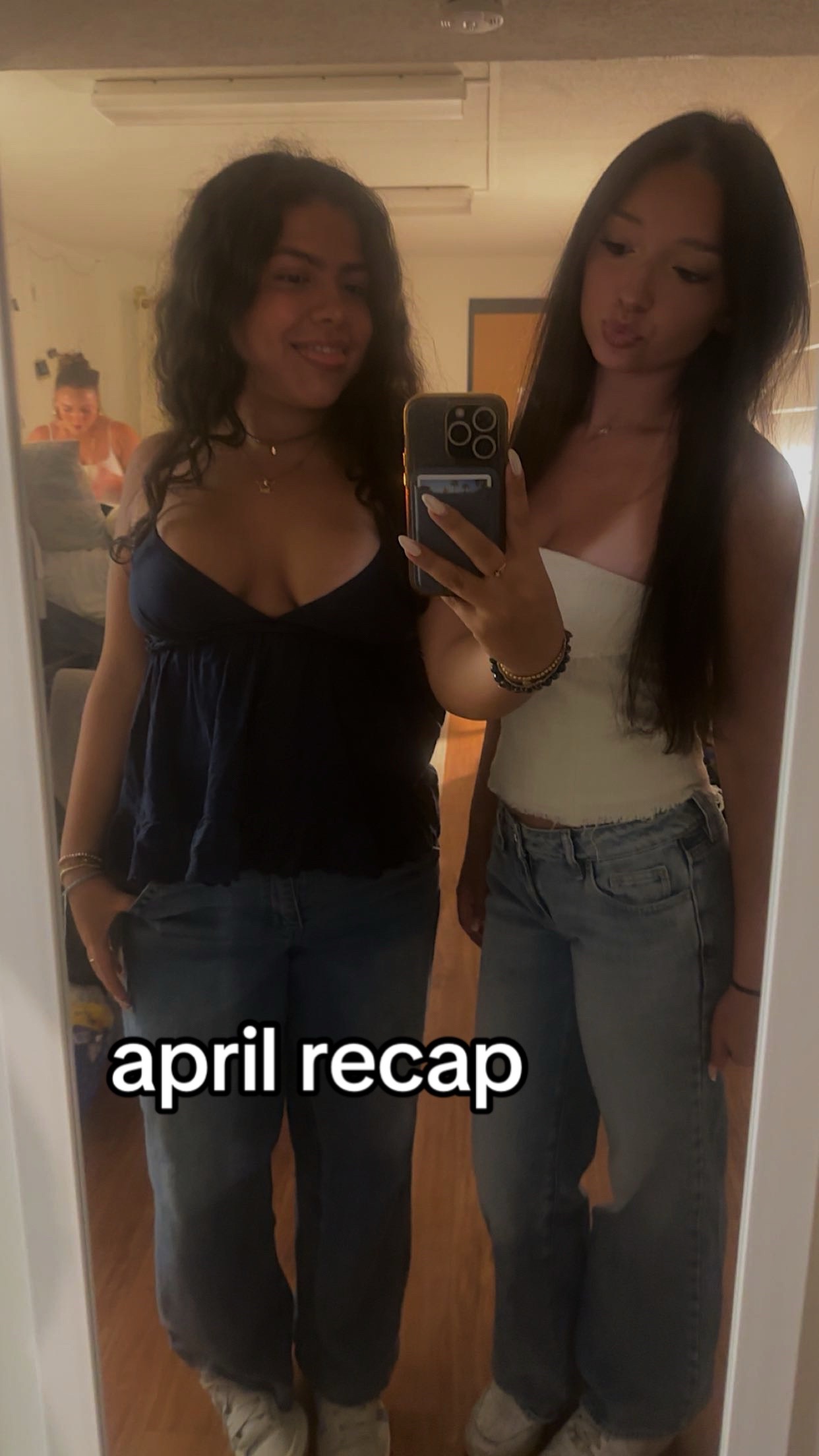@???