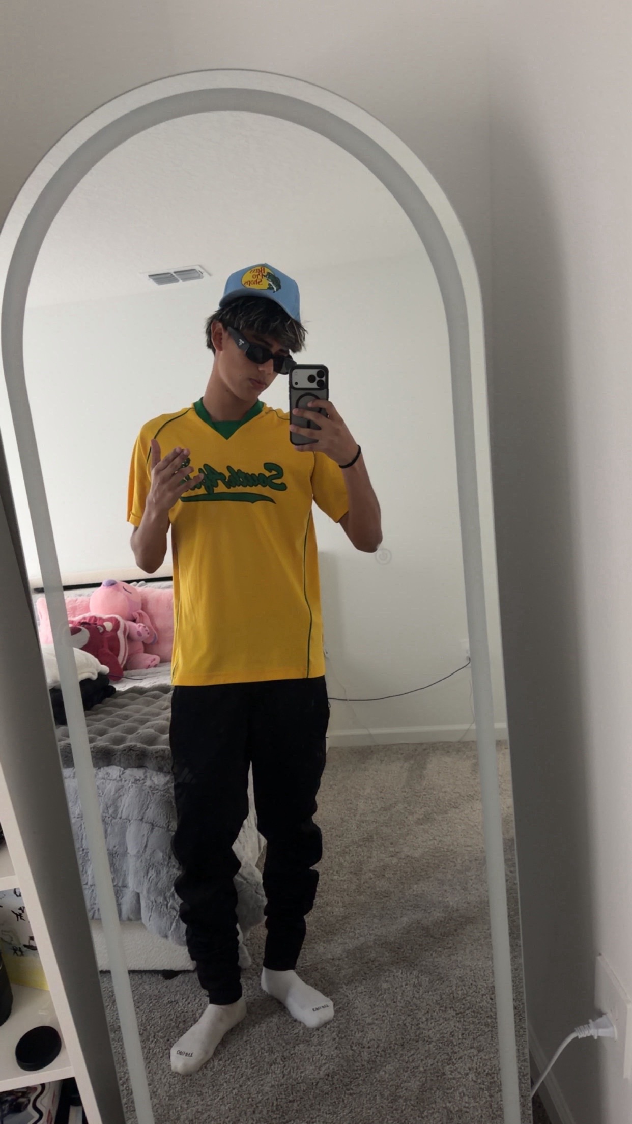 @Mojicaaaa
