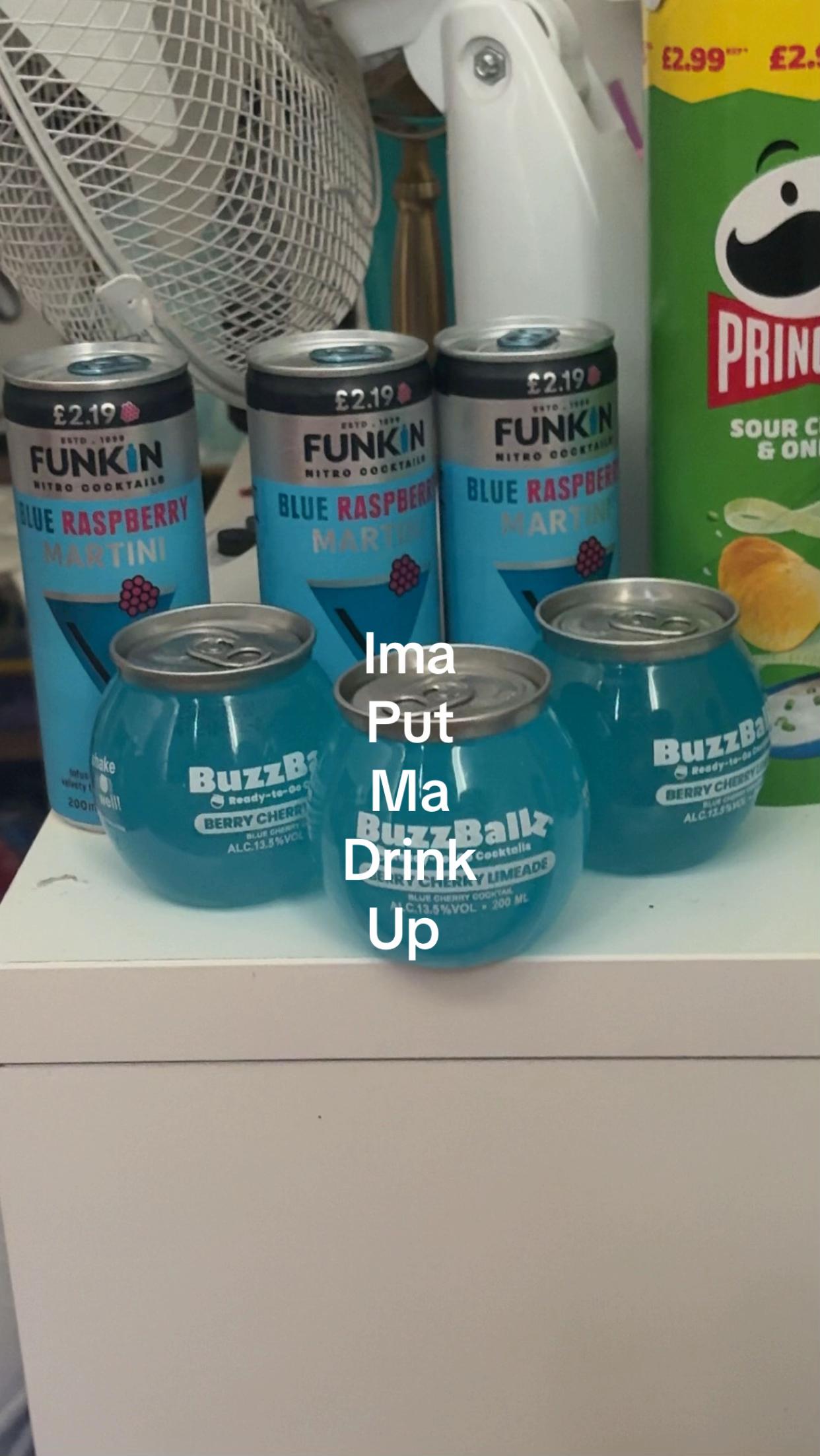 @𝐁𝐞𝐥𝐥𝐞𝐥𝐨𝐮𝐢𝐬𝐞𝐟𝐨𝐫𝐝