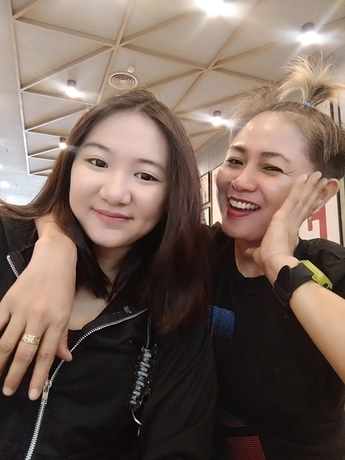 @QUEEN STUDIO (LILY AERO)