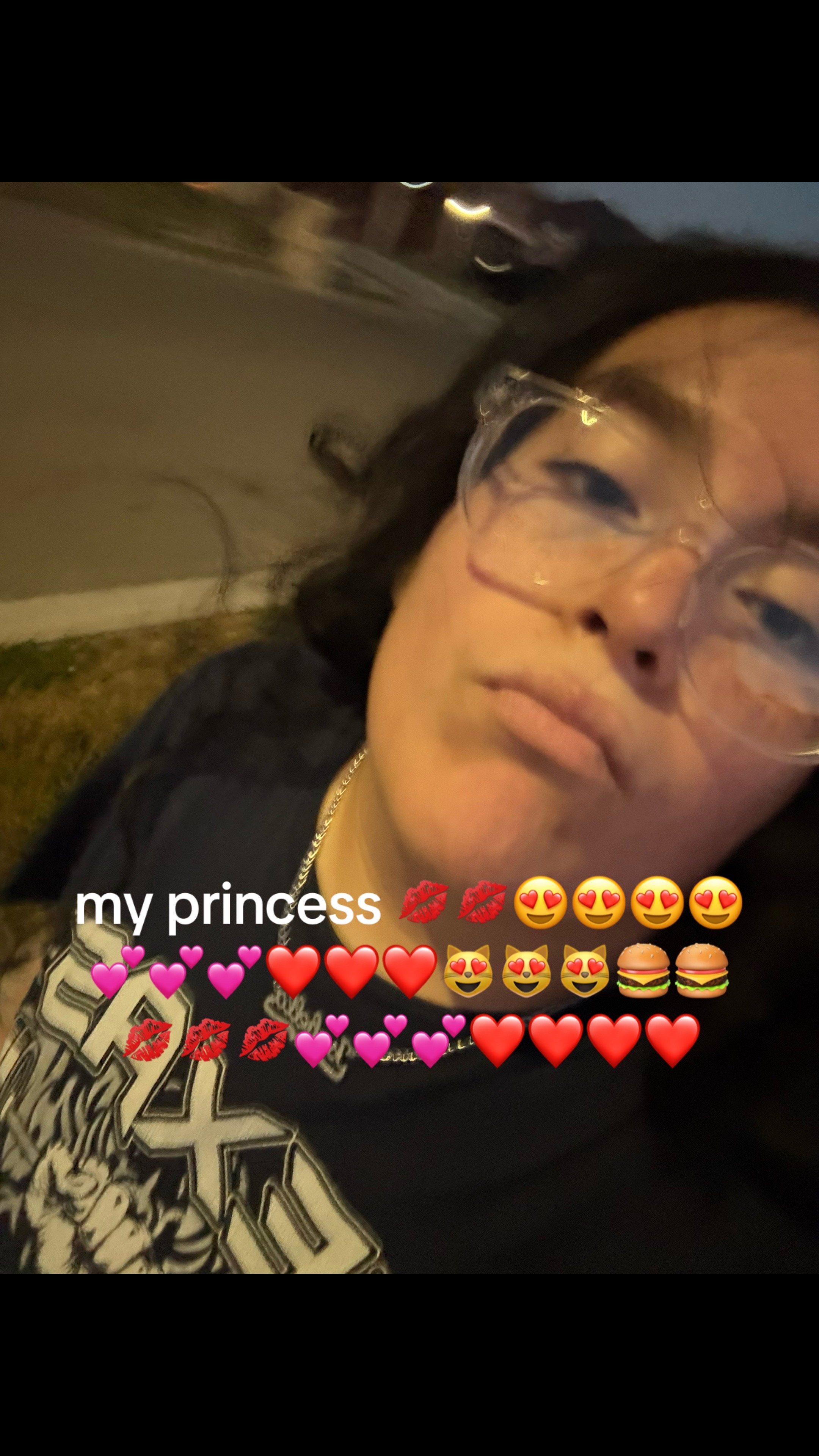 @bella