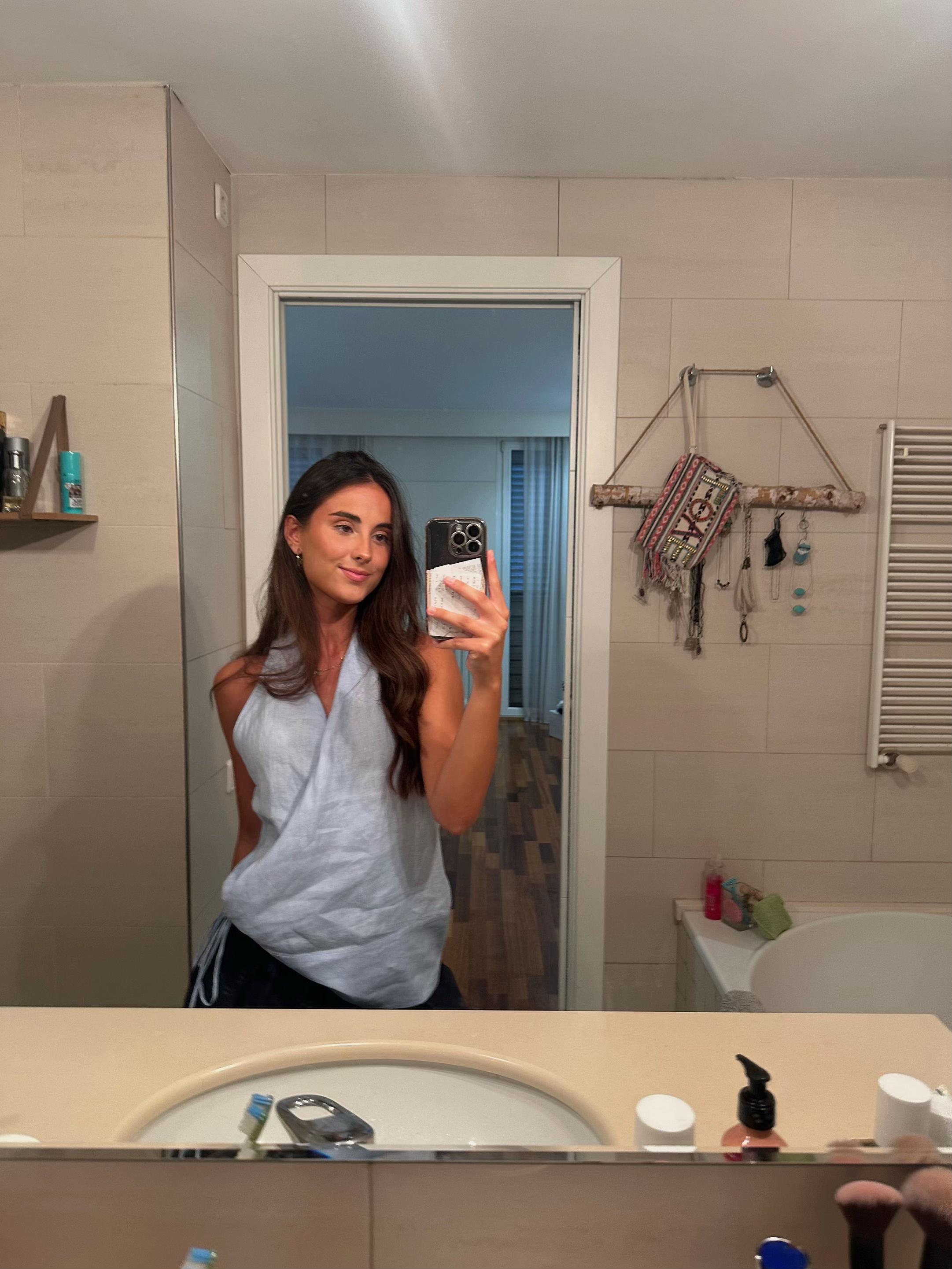 @adriaana