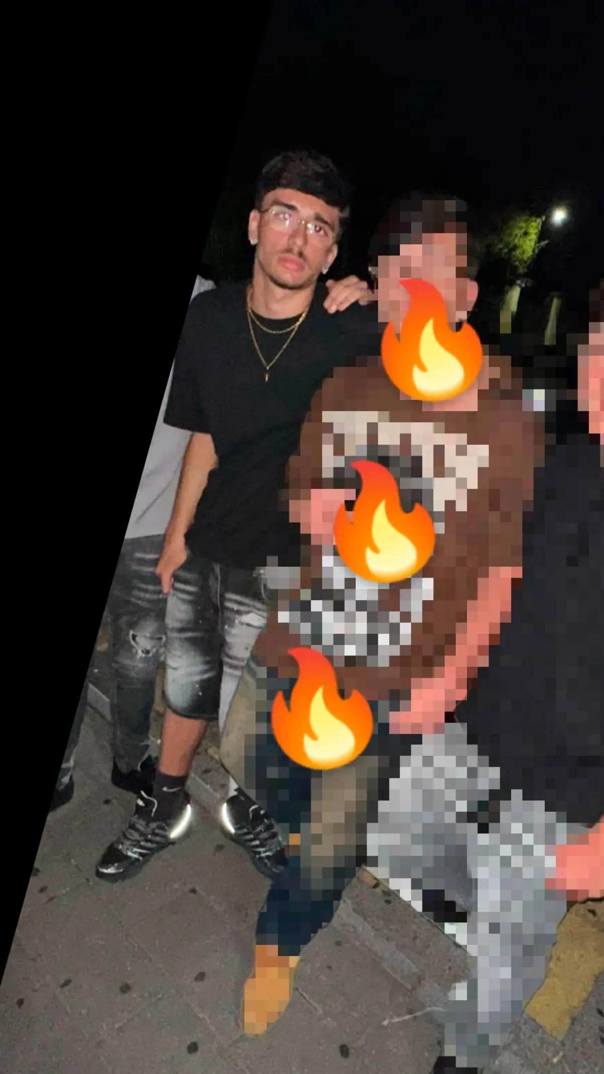 @4🧱
