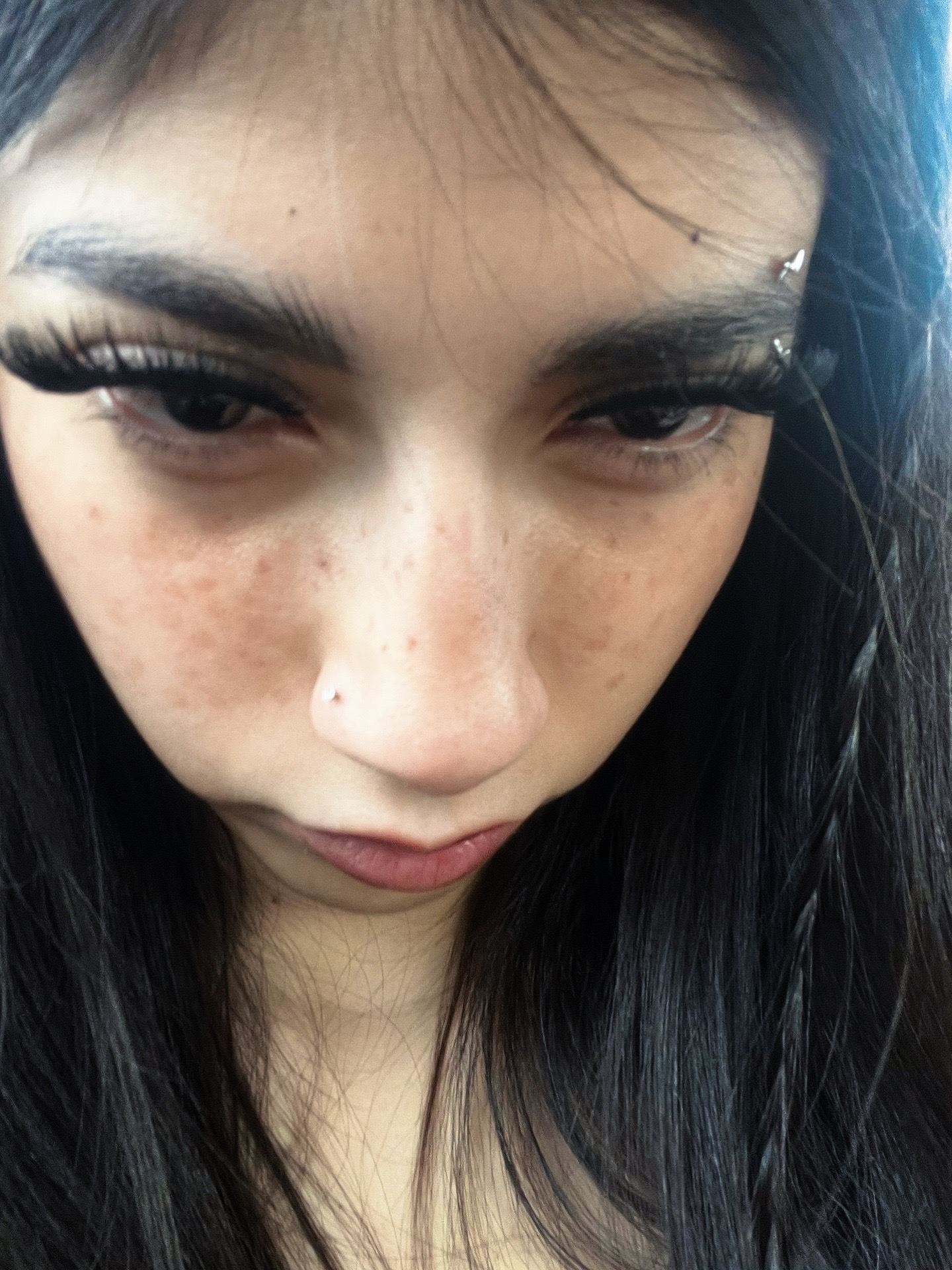 @*•*