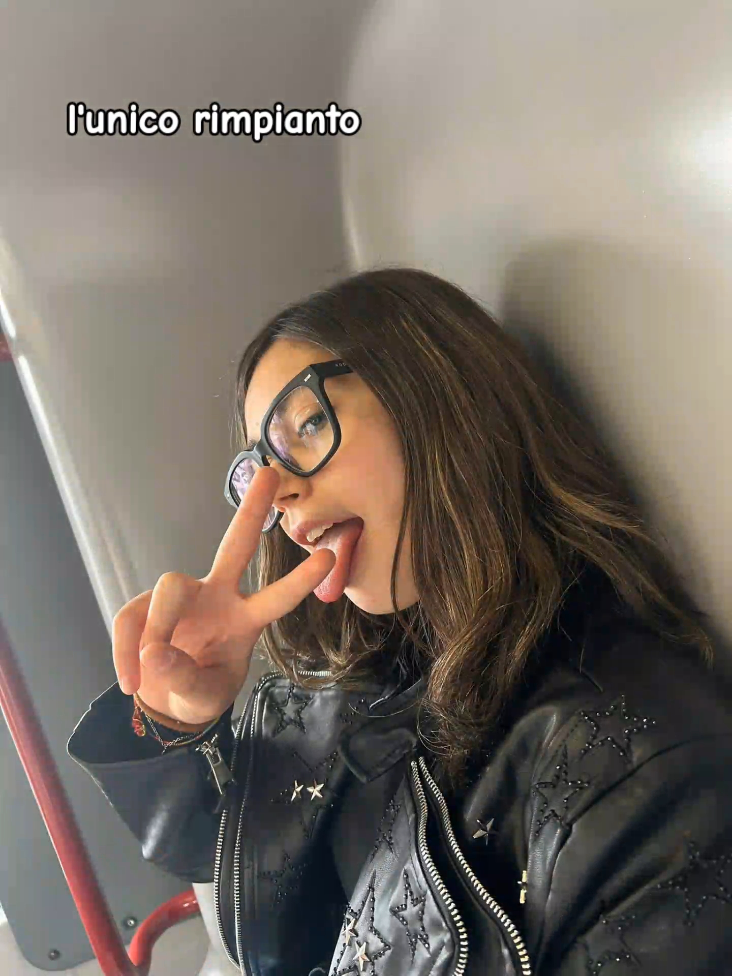 @𝐴𝑚𝑦_𝐸𝑚𝑢𝑐𝑐𝑖𝑎012