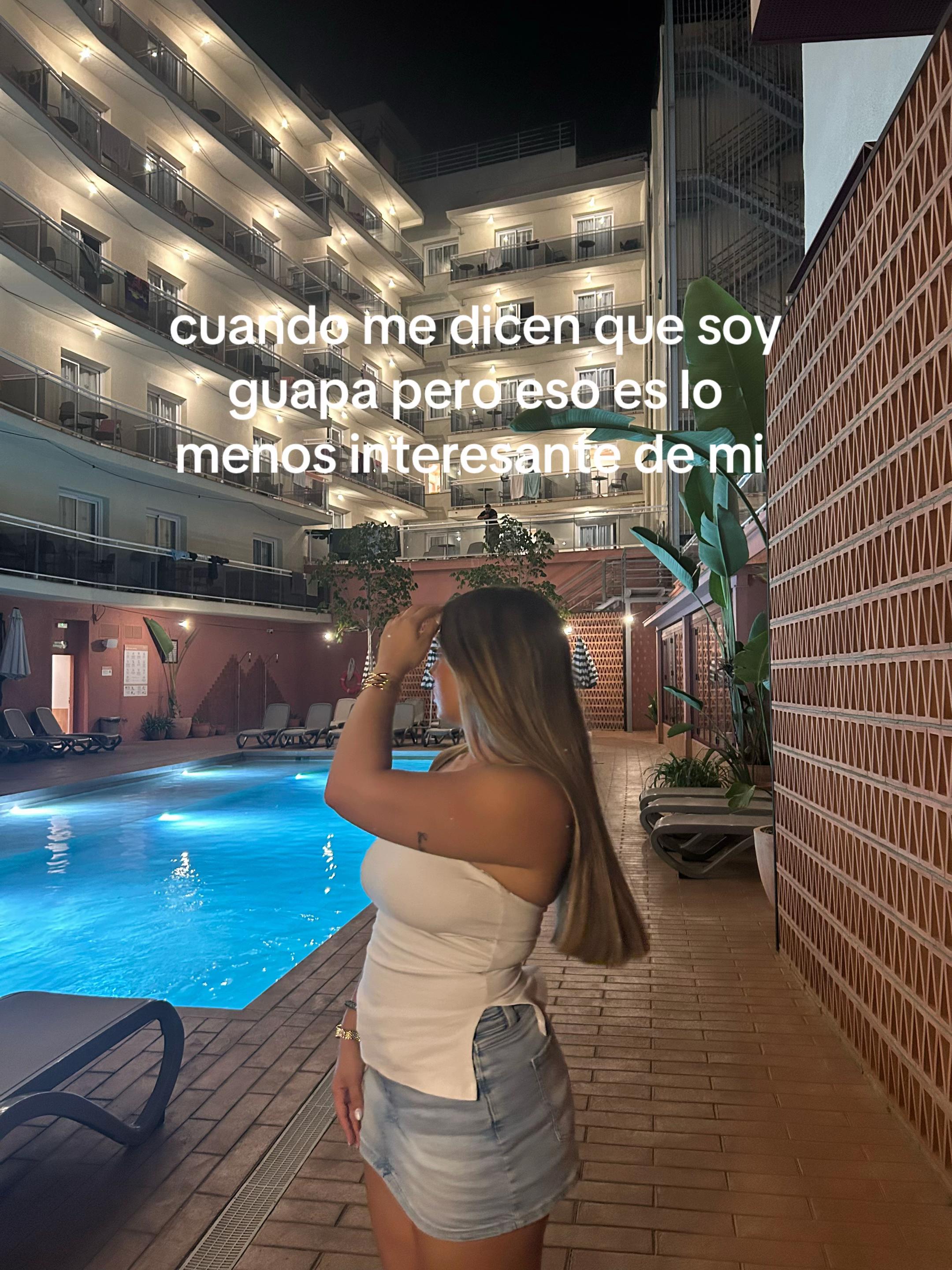 @nadia molina