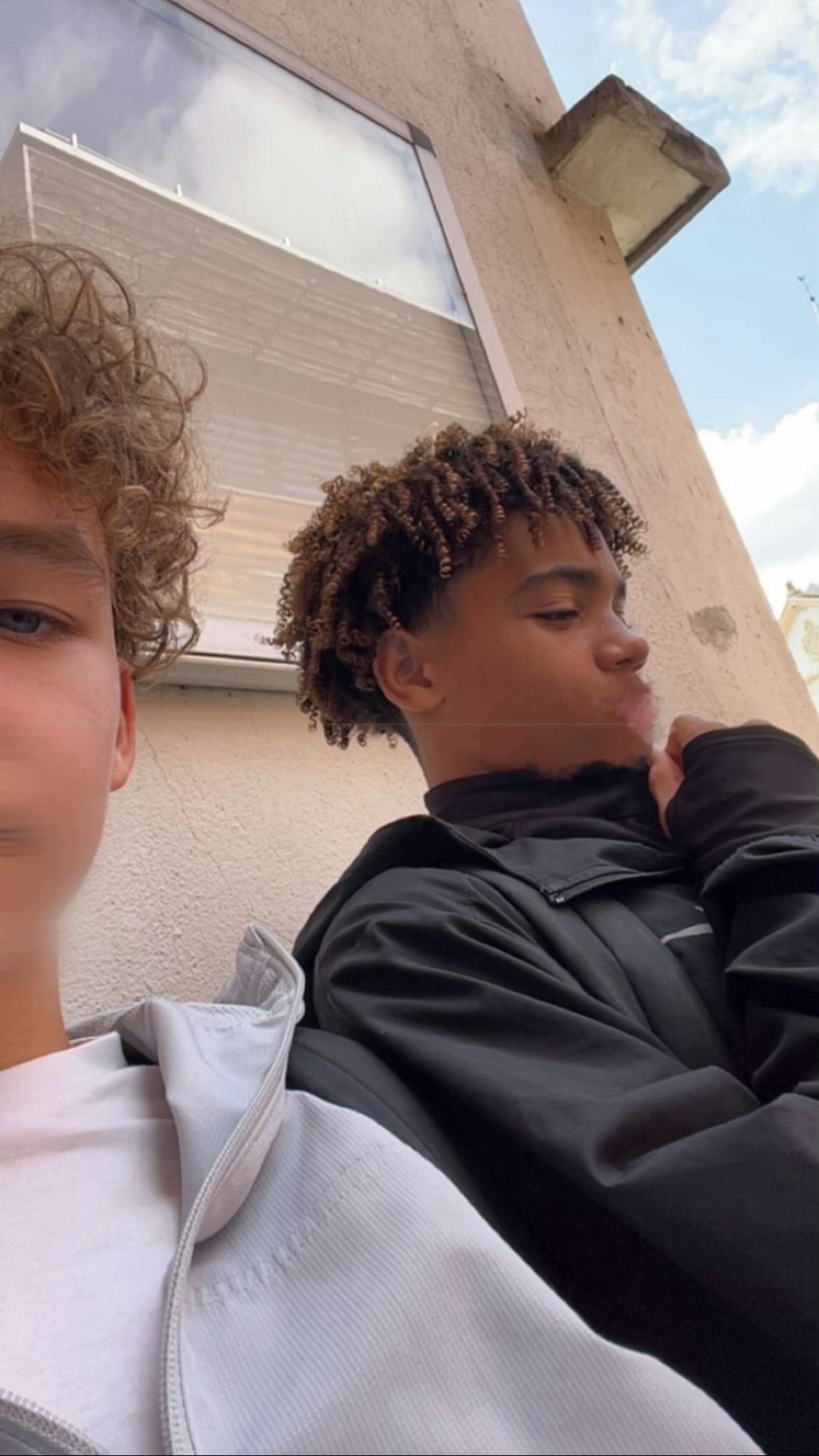 @𝑳𝒐𝒘𝒏'🇨🇫
