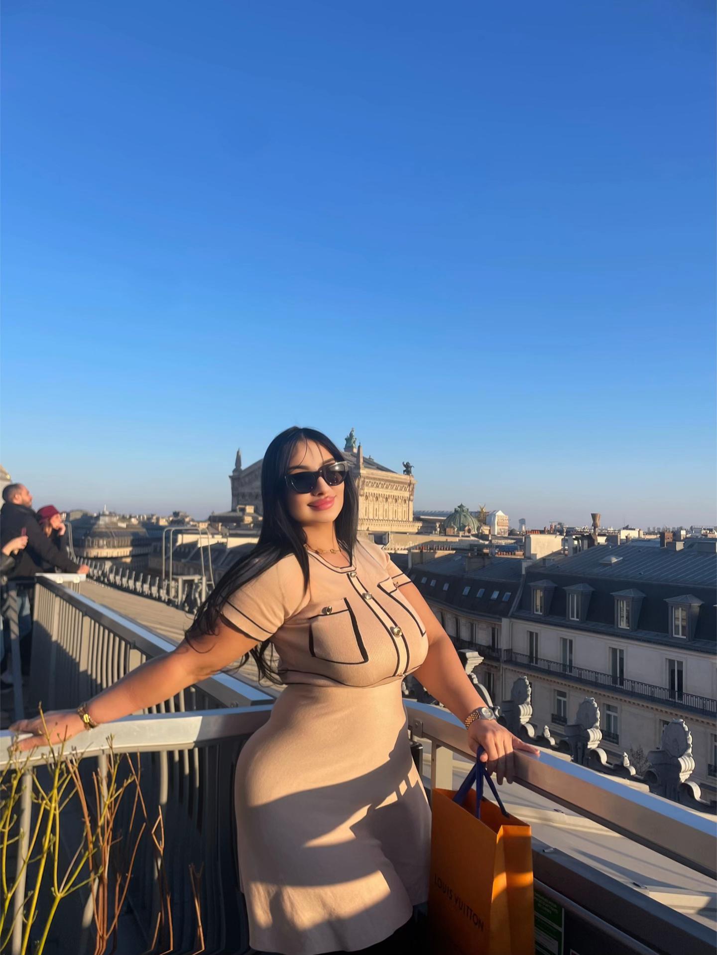 @Nesrine 🌸🐆