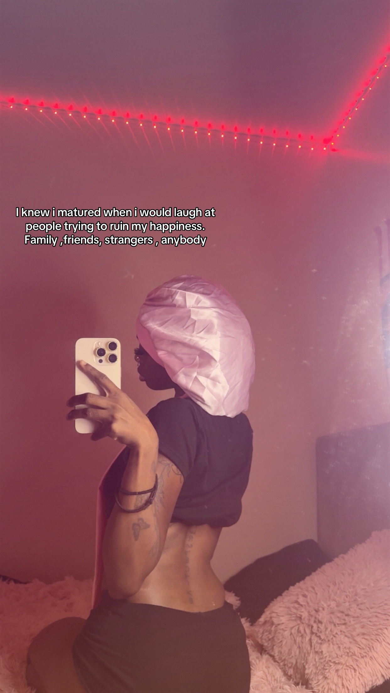 @🫀👩🏾&zwj;❤️&zwj;💋&zwj;👨🏻