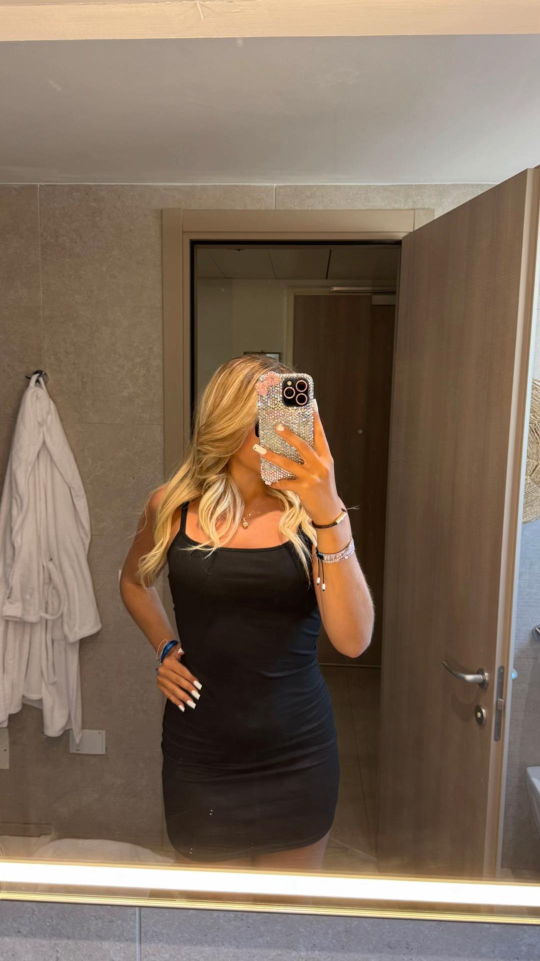 @𝓑𝓪𝓻𝓫𝓲𝓮👸🏼