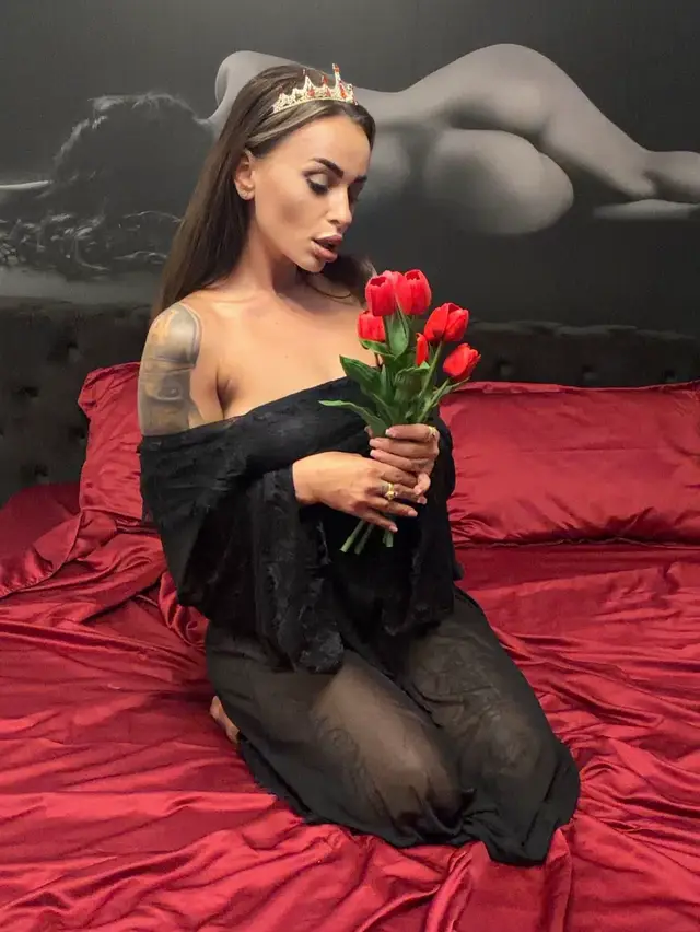 @naomistar888