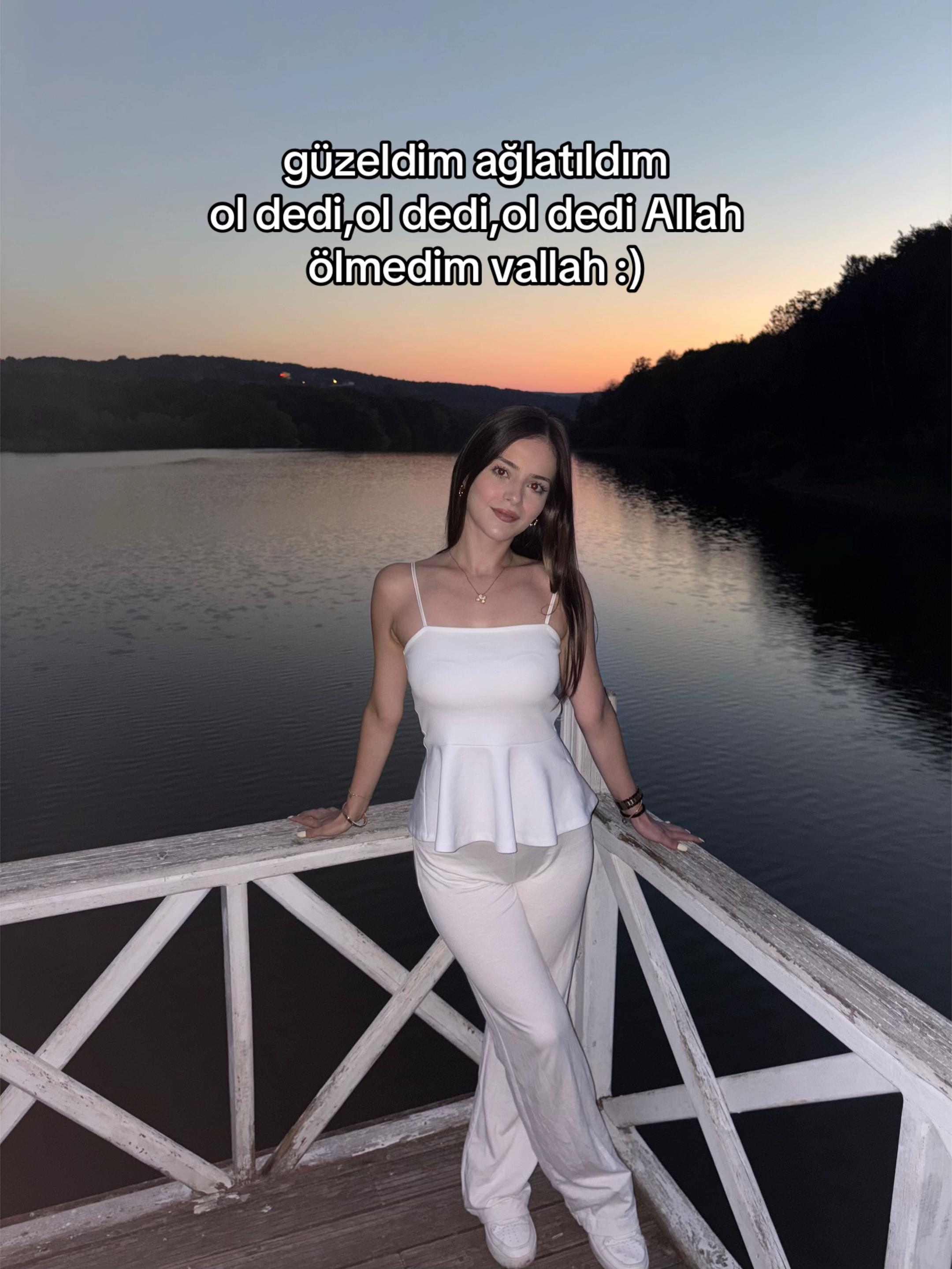 @Melisa Taş