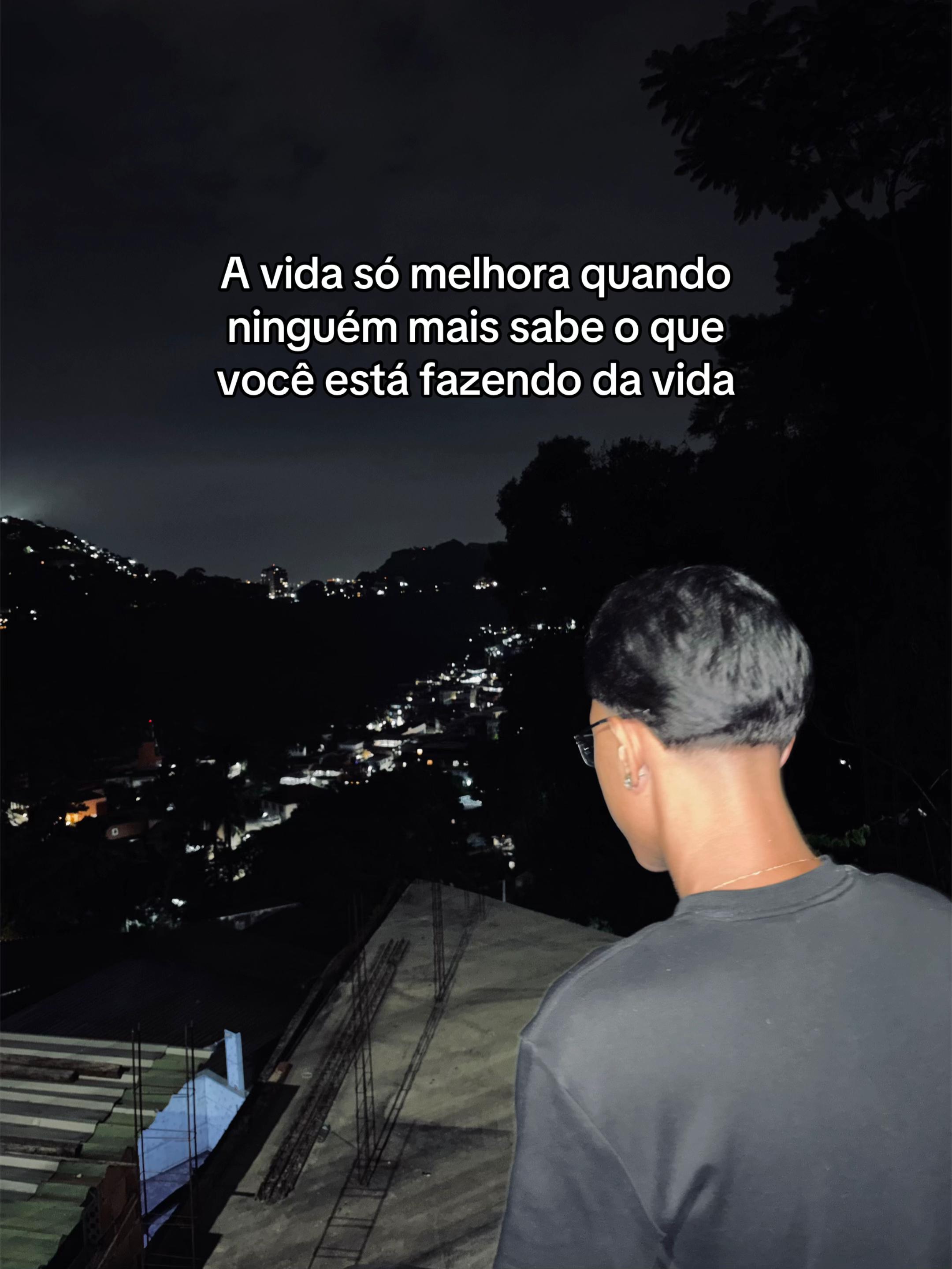 @&Eacute; o Th