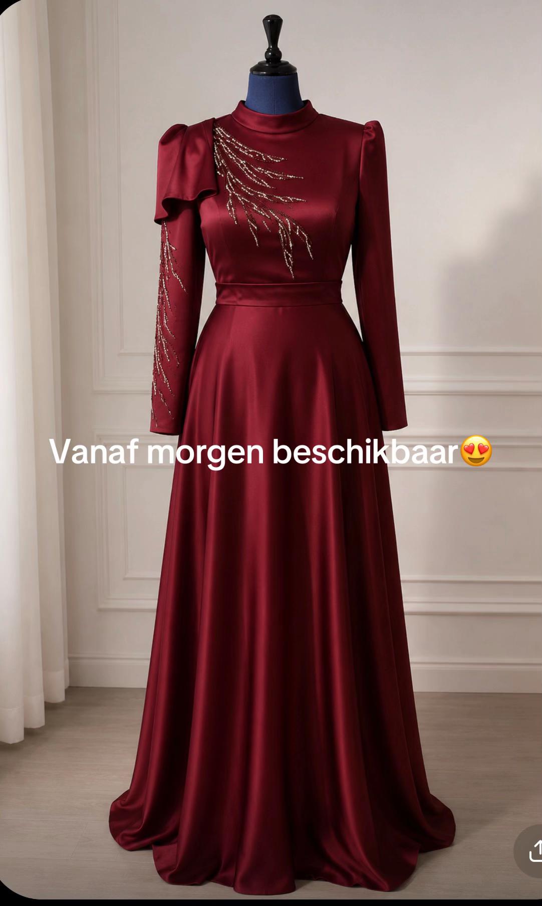 @dressesbymeliya