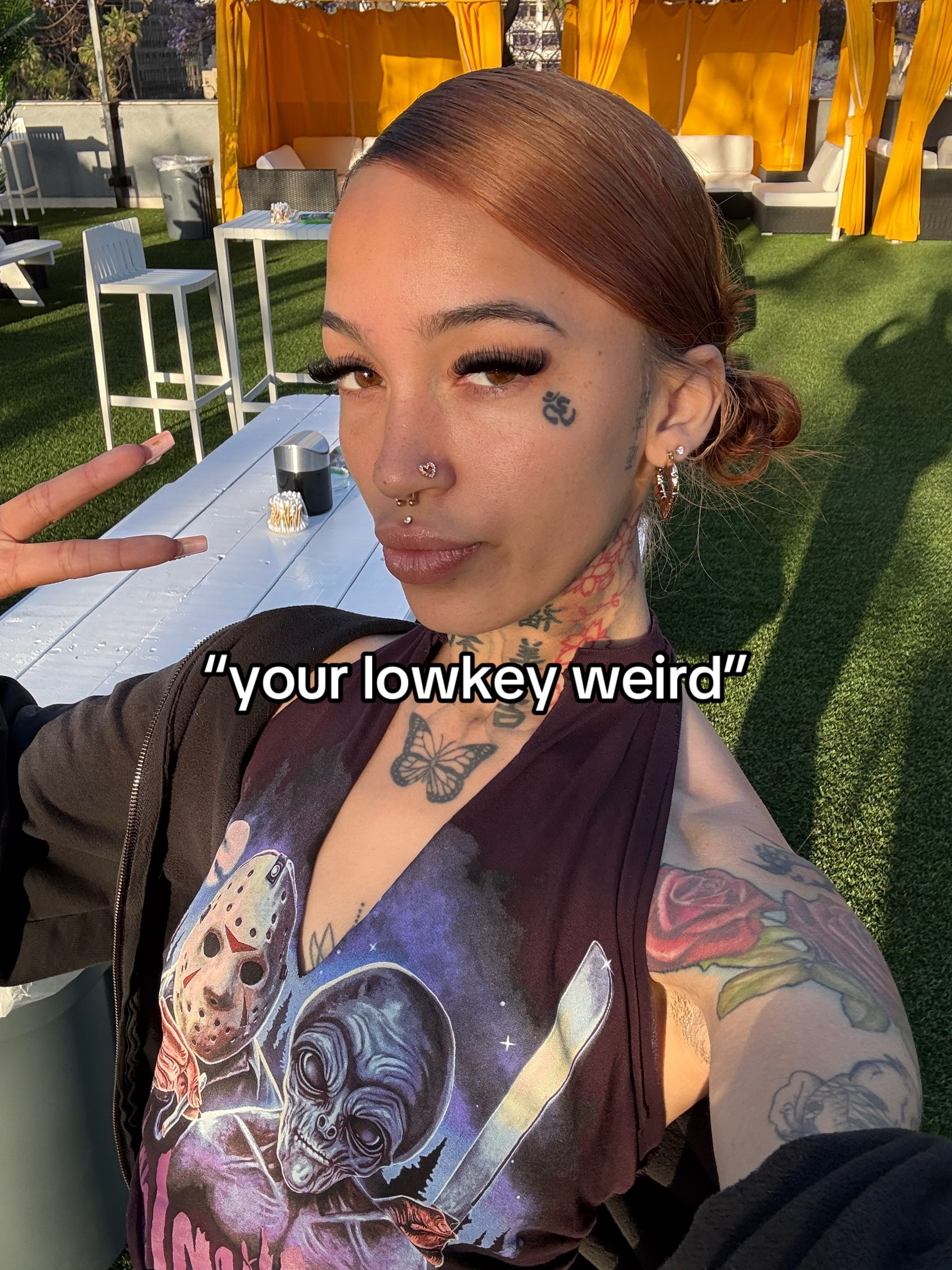 @♕