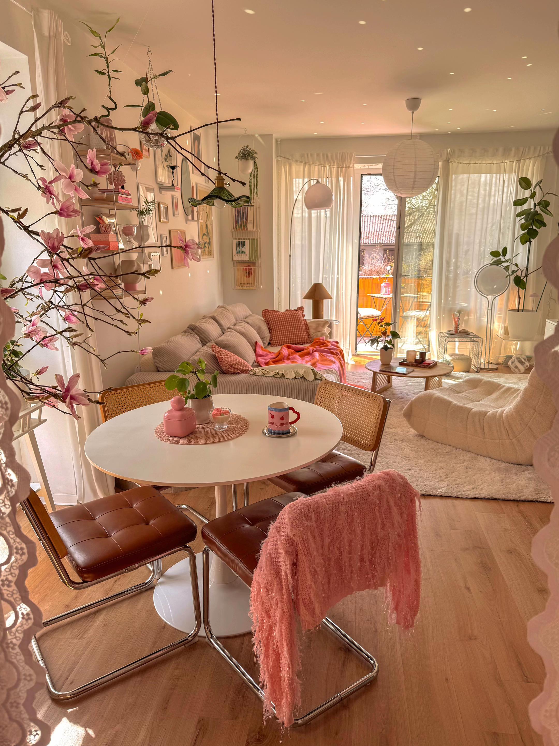 @interiorsari