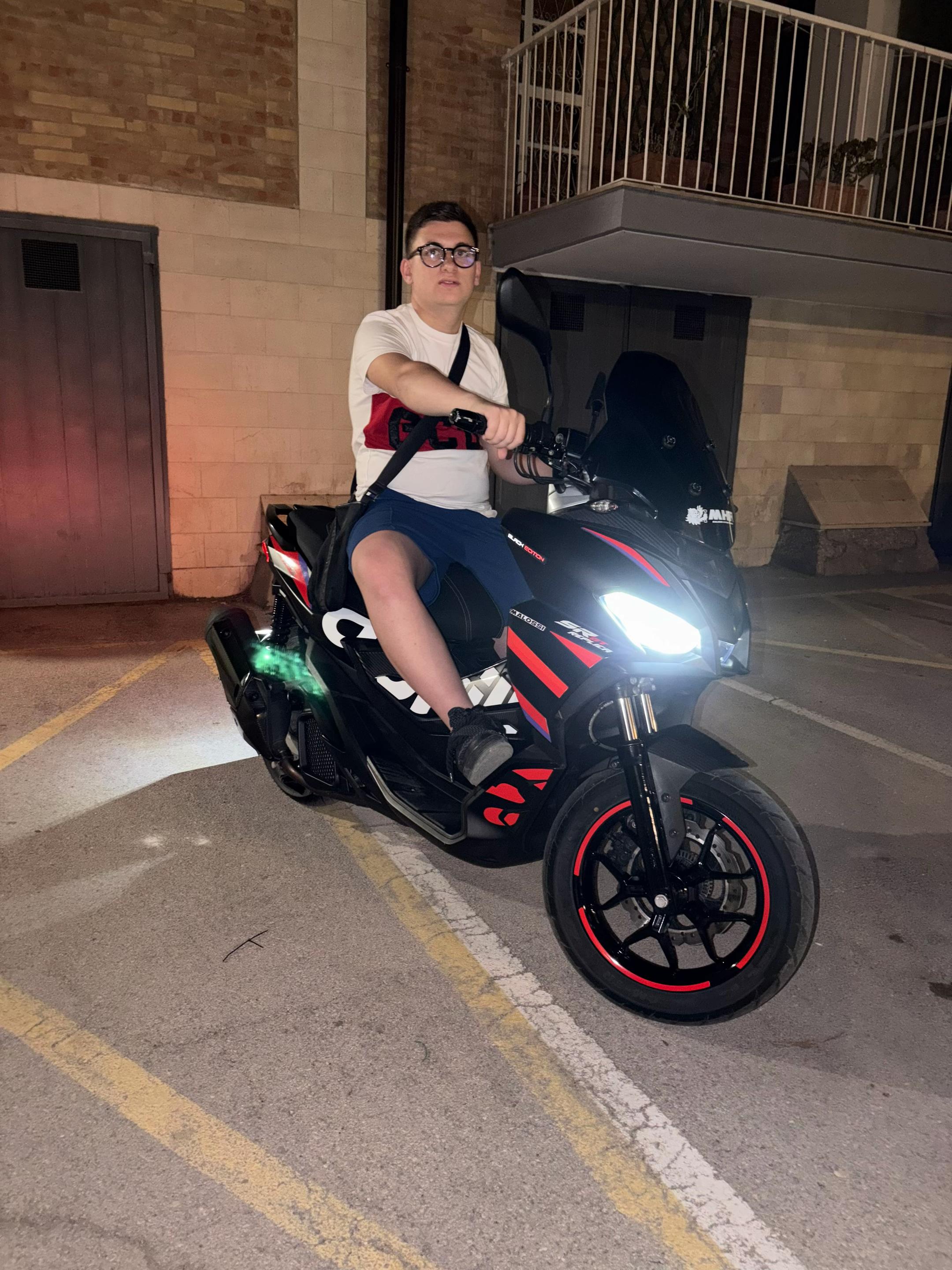 @𝐺 𝐼 𝑂 𝑉 𝐴 𝑁 𝑁 𝐼