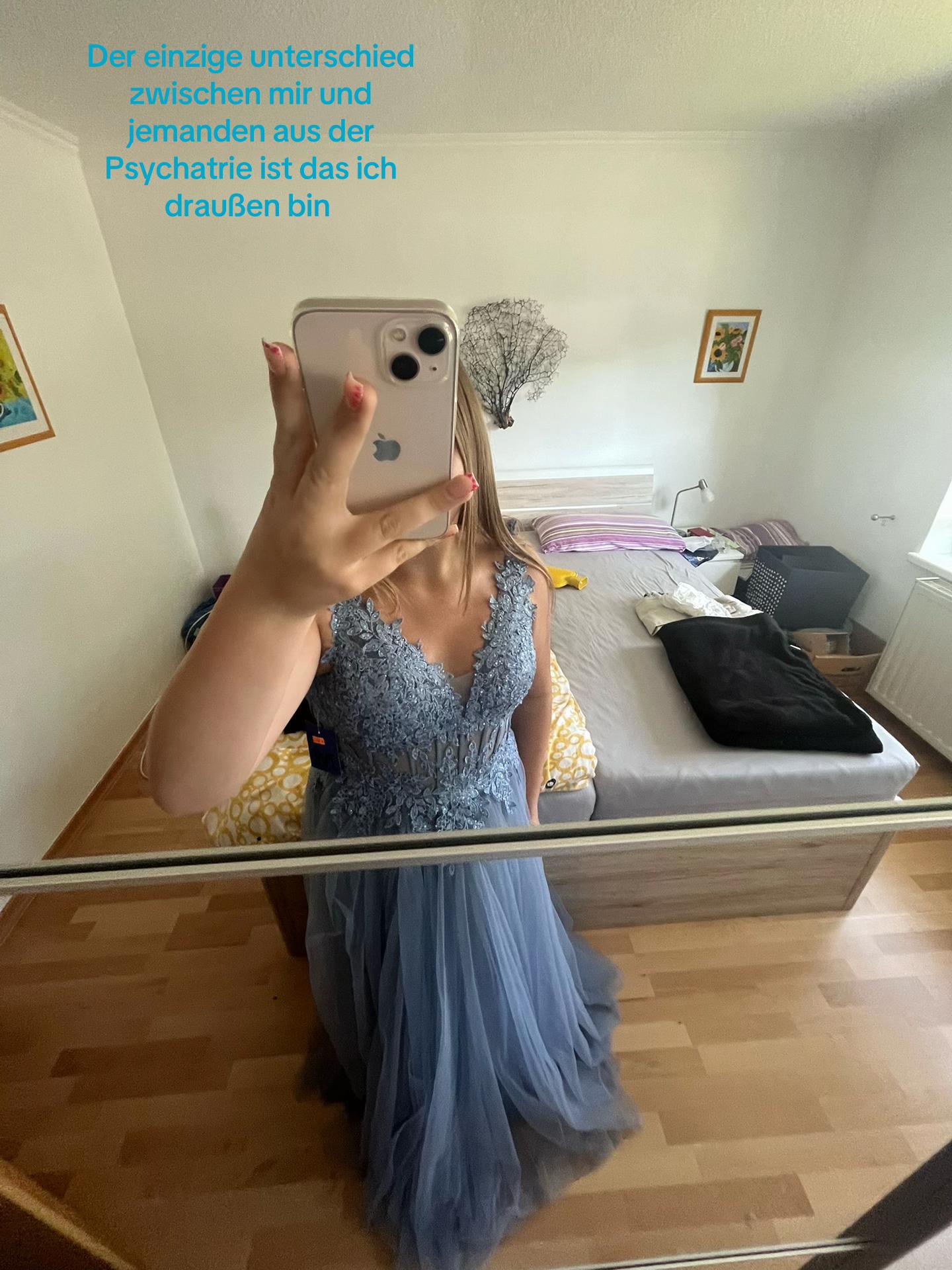 @Leni0511