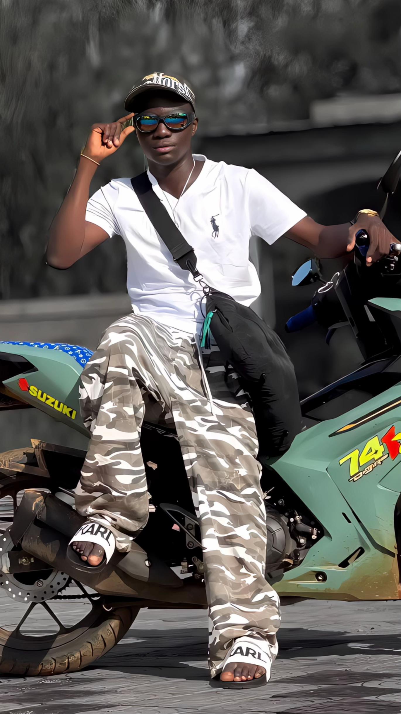 @FA&Iuml;CO🏝️la sap 🇳🇬drip.10🐇