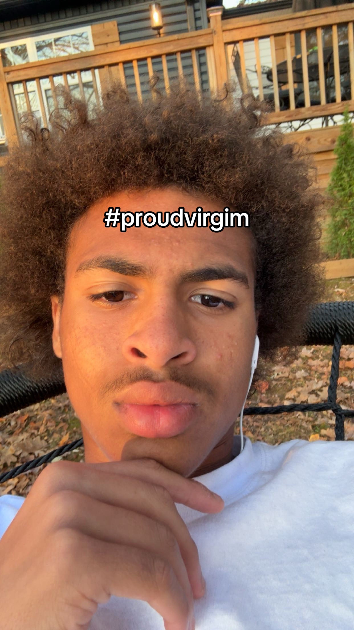 @⃟