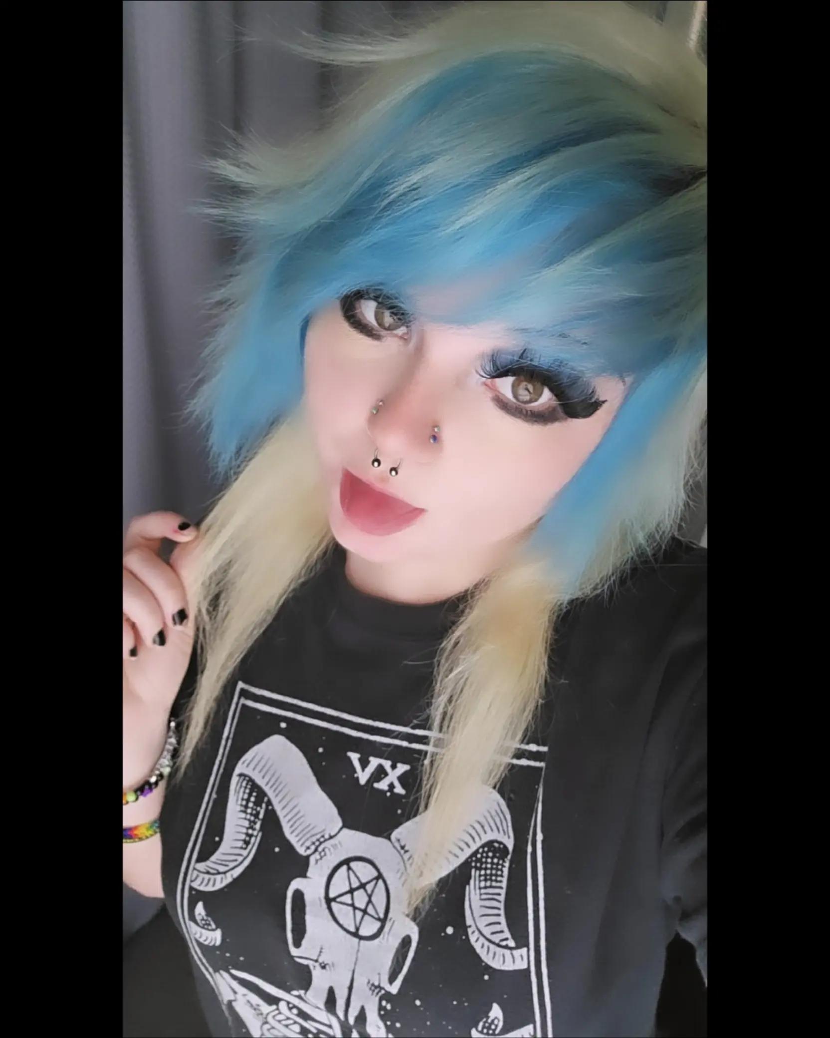 @Graveyardbabe1031
