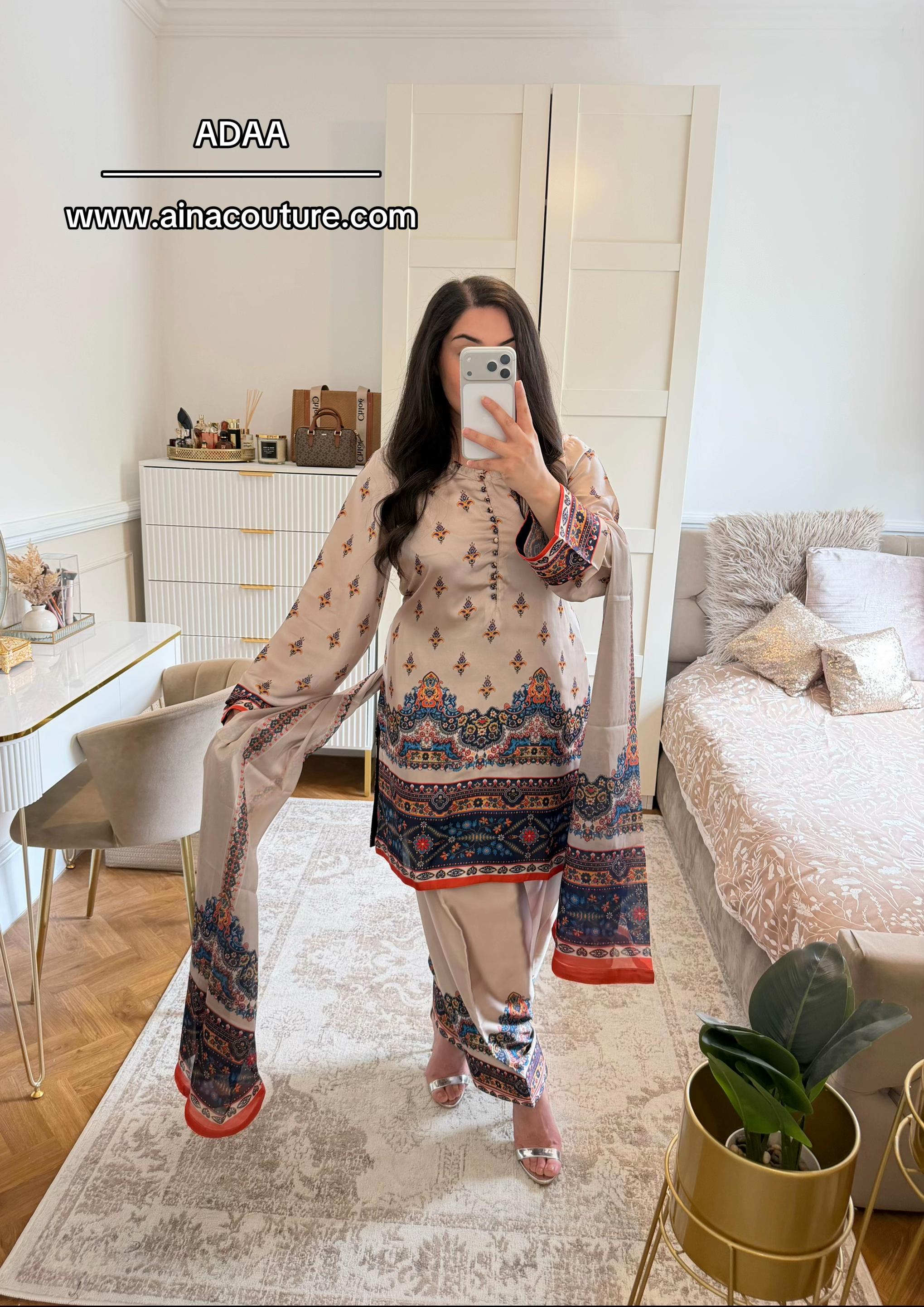 @Aina__couture