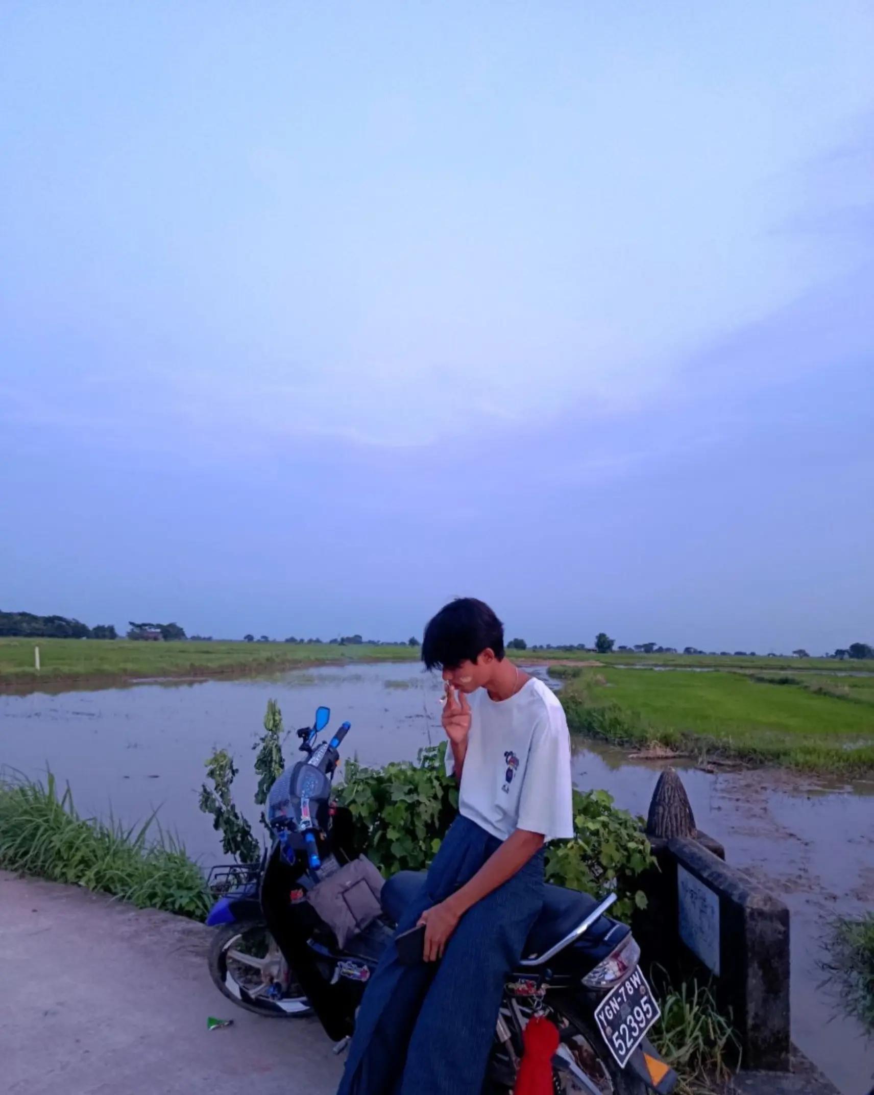 @Kᴀɪʀᴏ/(ကိုင်ရို)