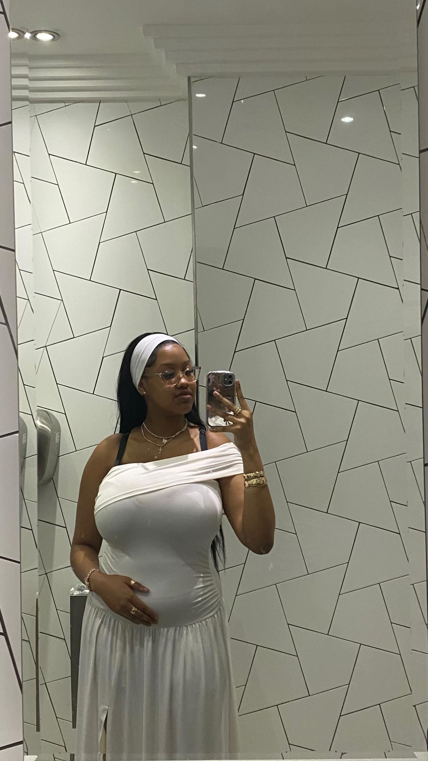 @lebogang ᥫ᭡