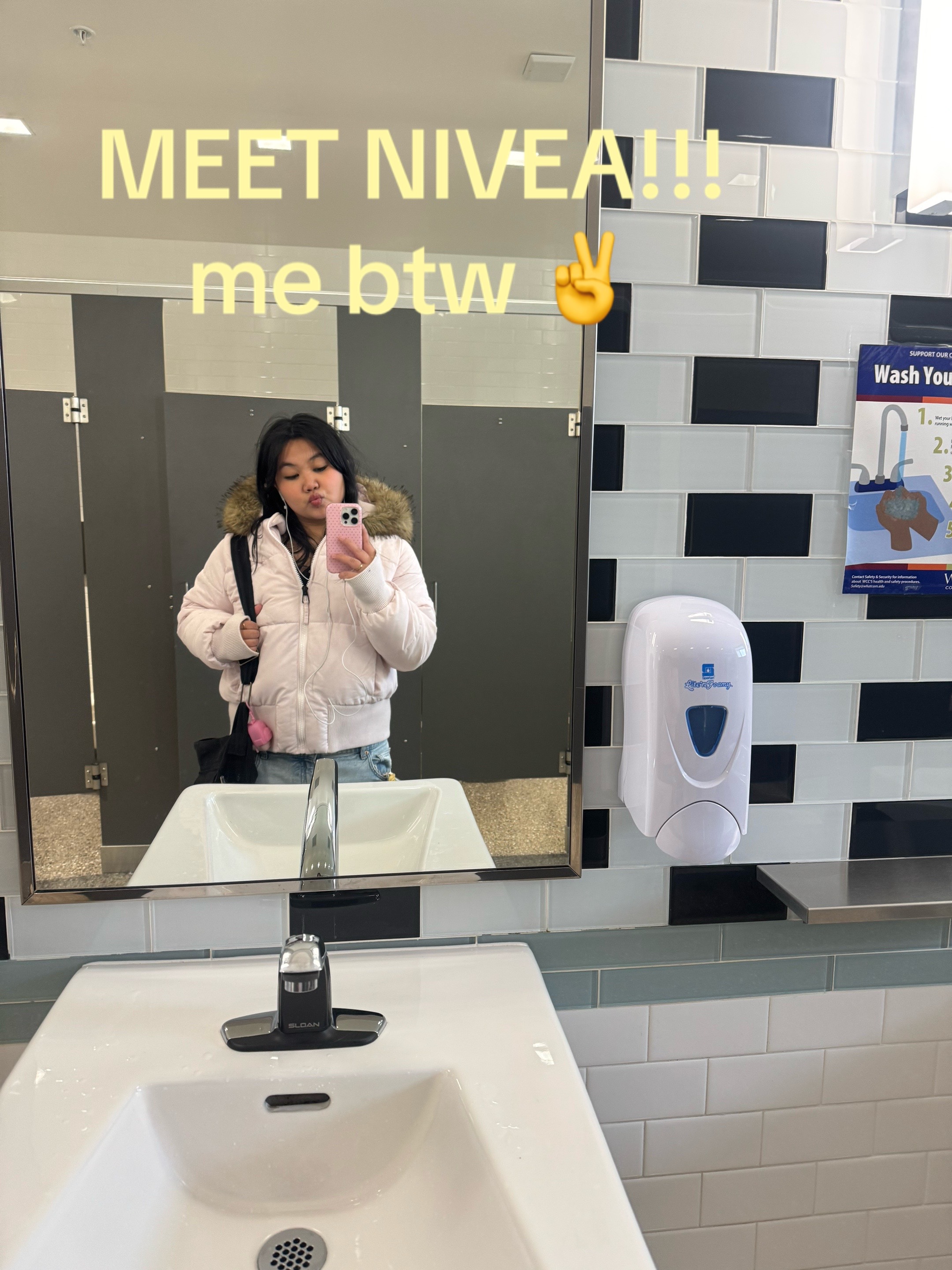 @Nivea | pre-law ⚖️