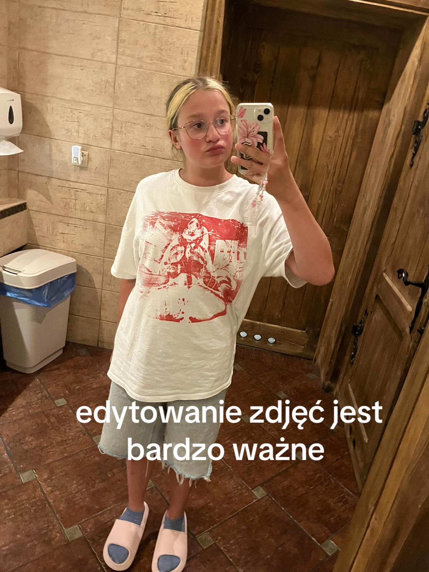 @𝚆𝚒𝚔𝚒𝚒👩🚒❤