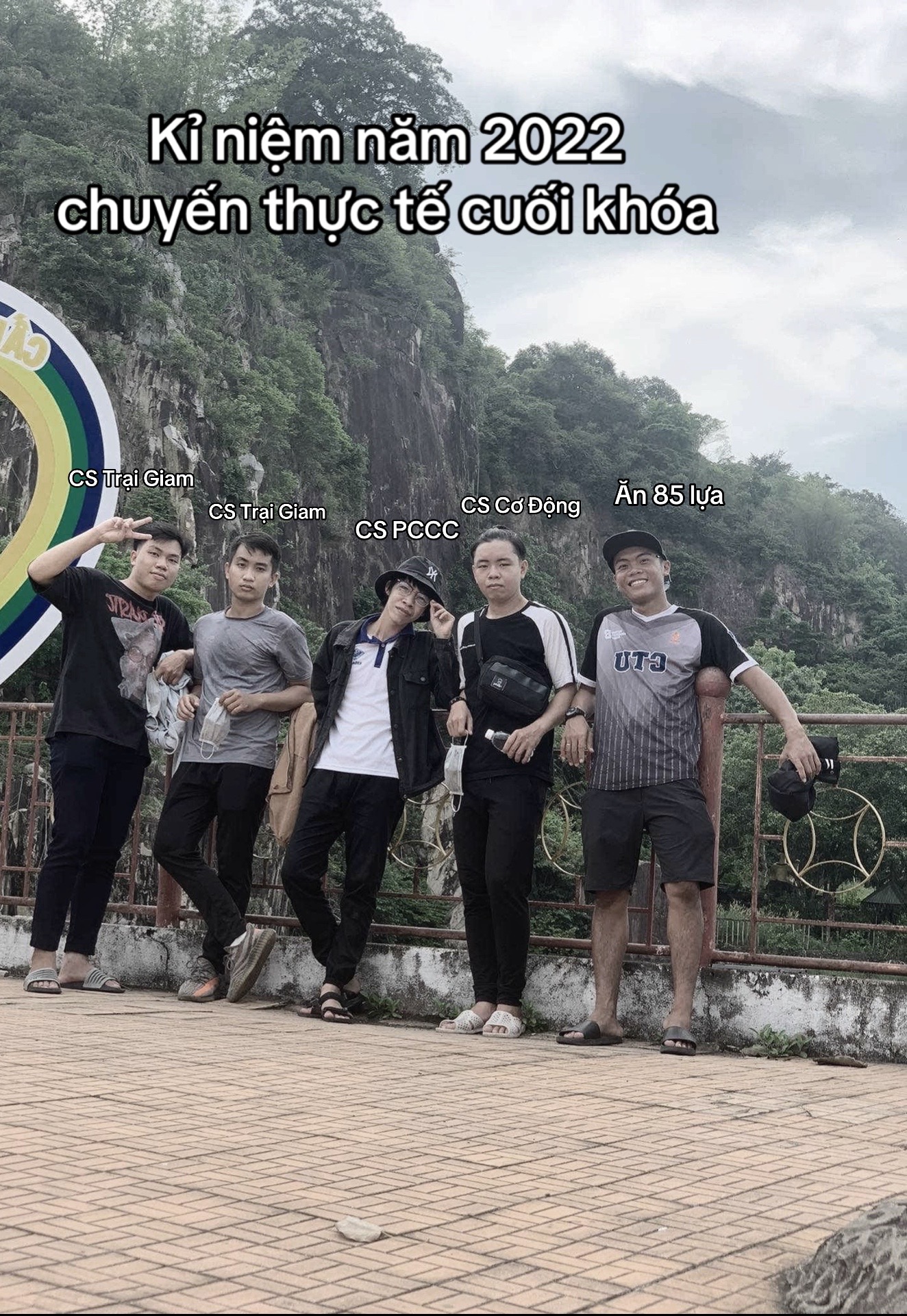 @Anh Ph&oacute;ng Sinh Vi&ecirc;n 🎖️