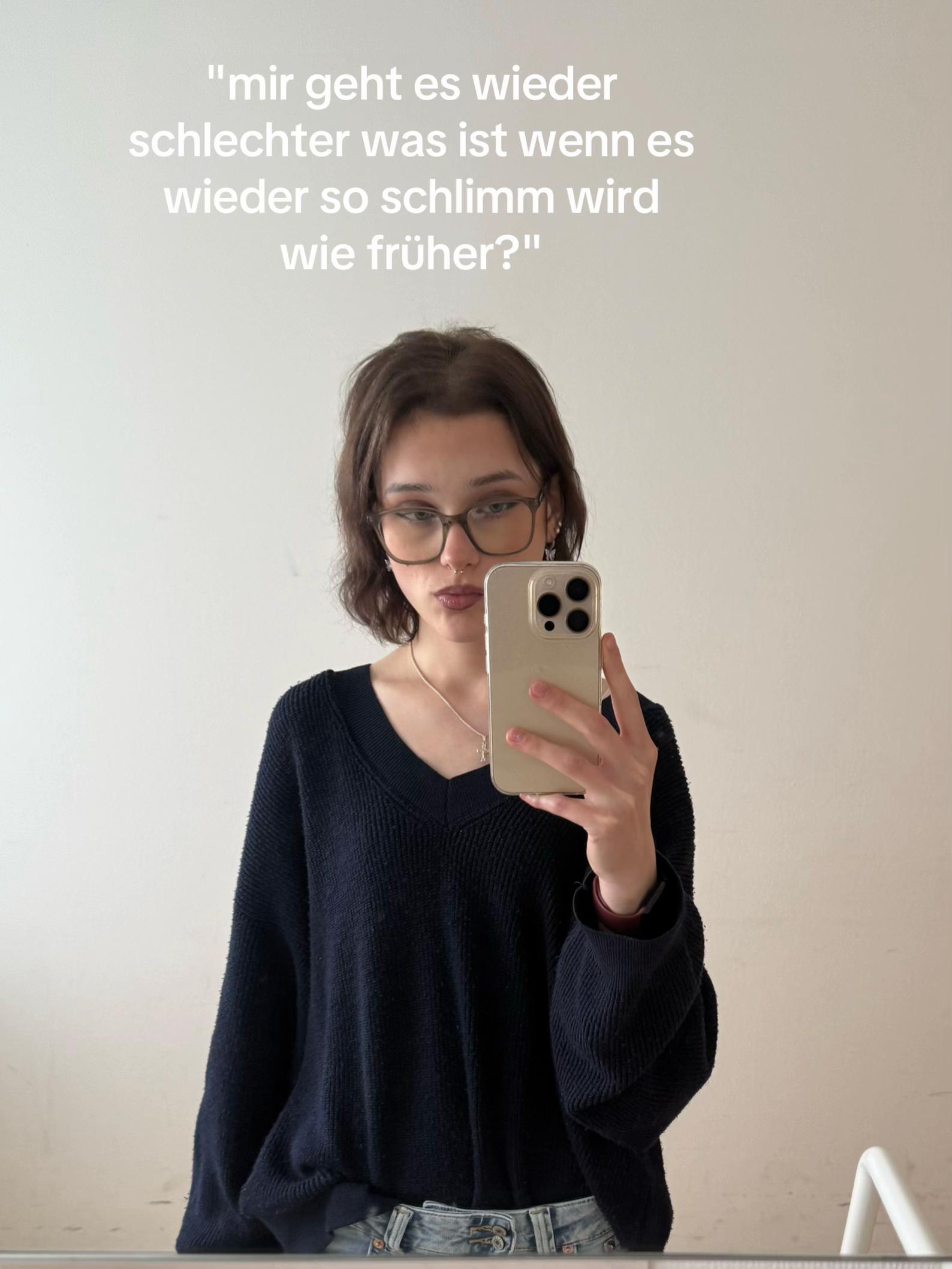 @￴