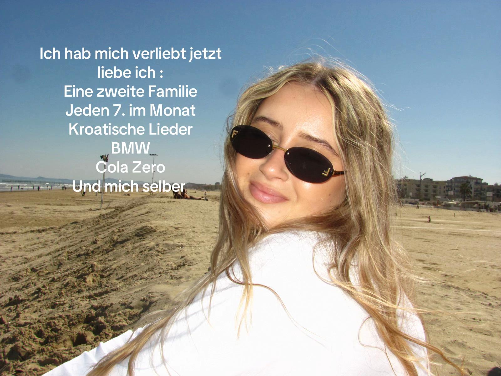 @Alixcia 🇹🇩