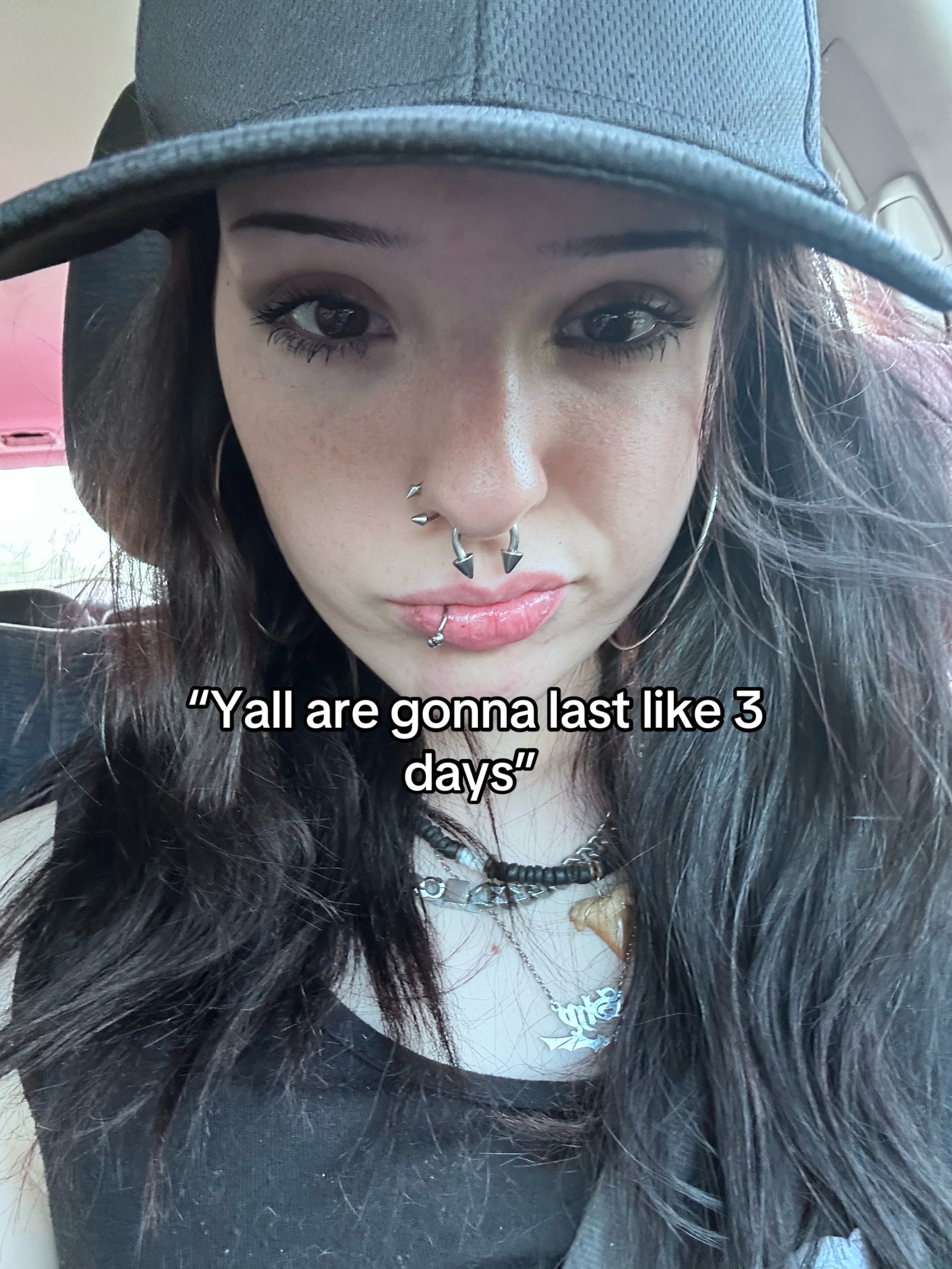 @️