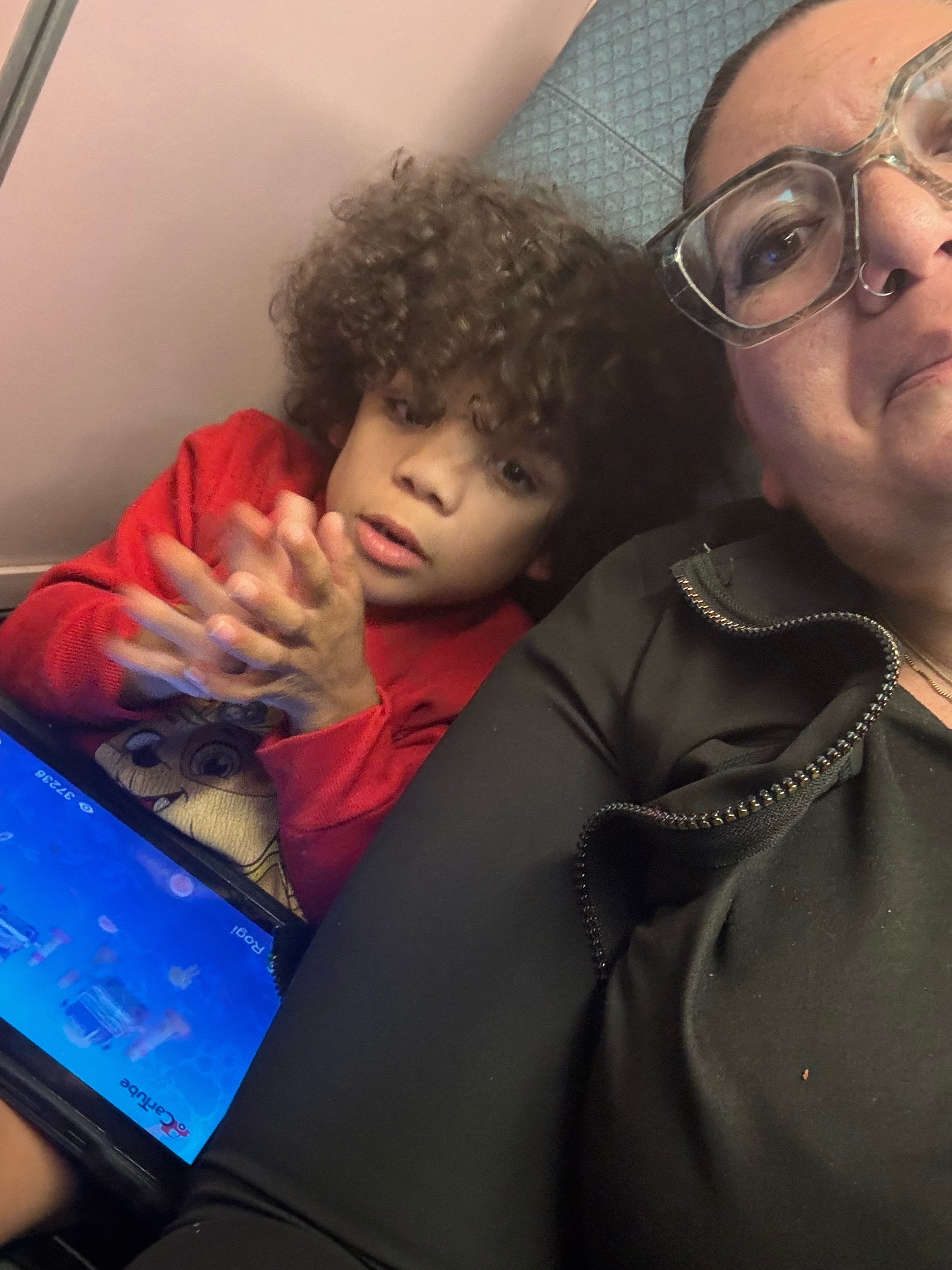 @Momma Lizzy & Kah&rsquo;zir 💋💙🧩