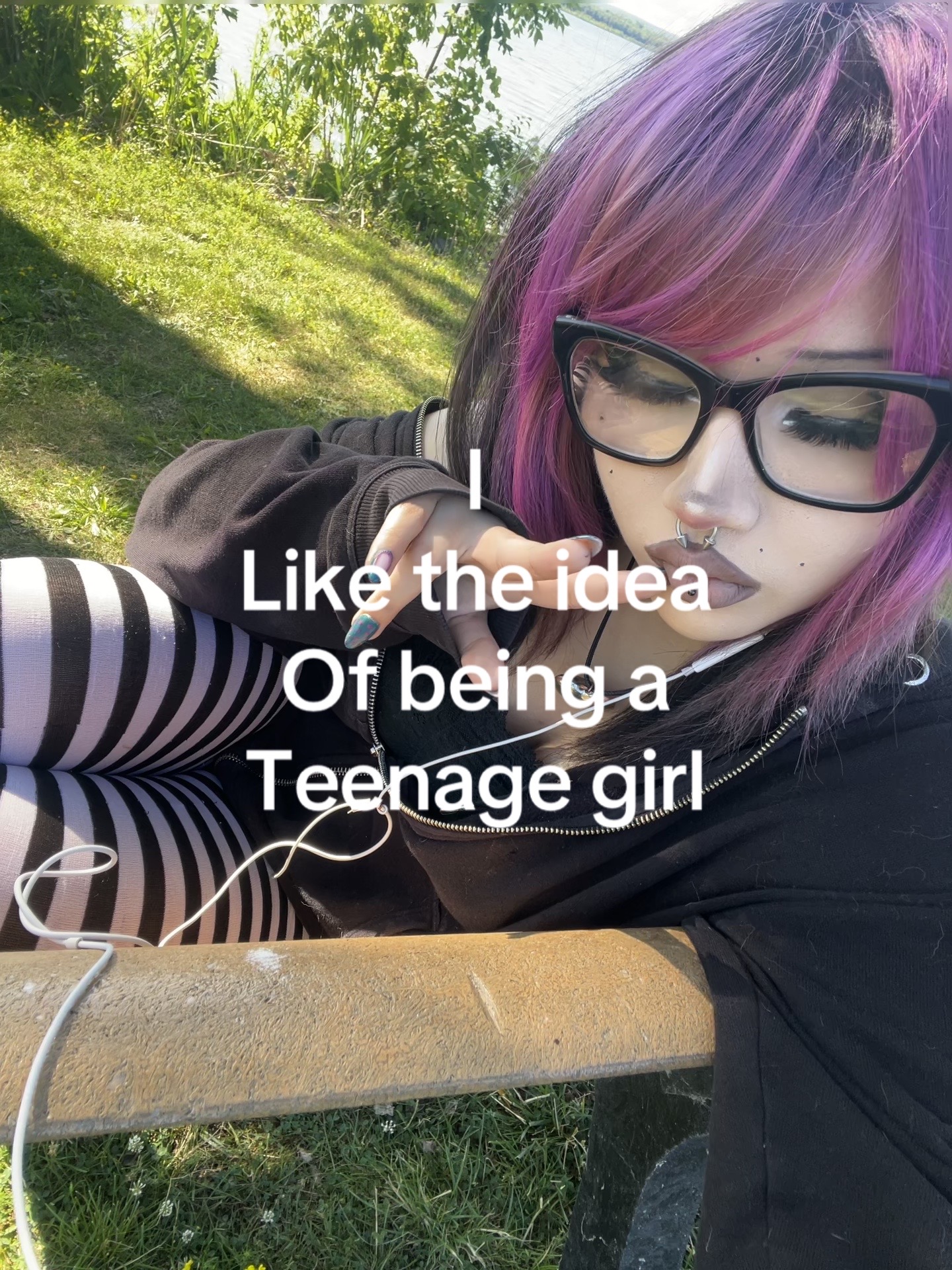 @stinkykittypoopie