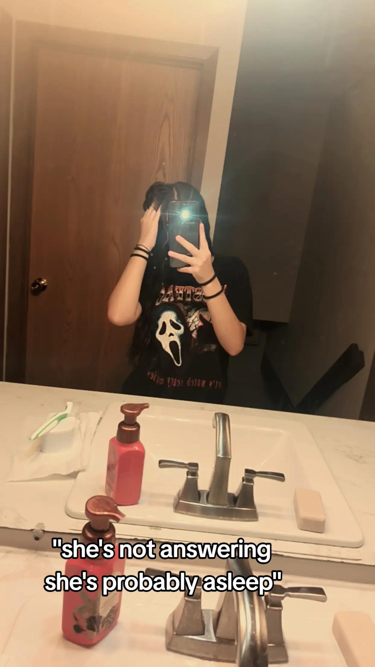 @ur fav queen๐๐