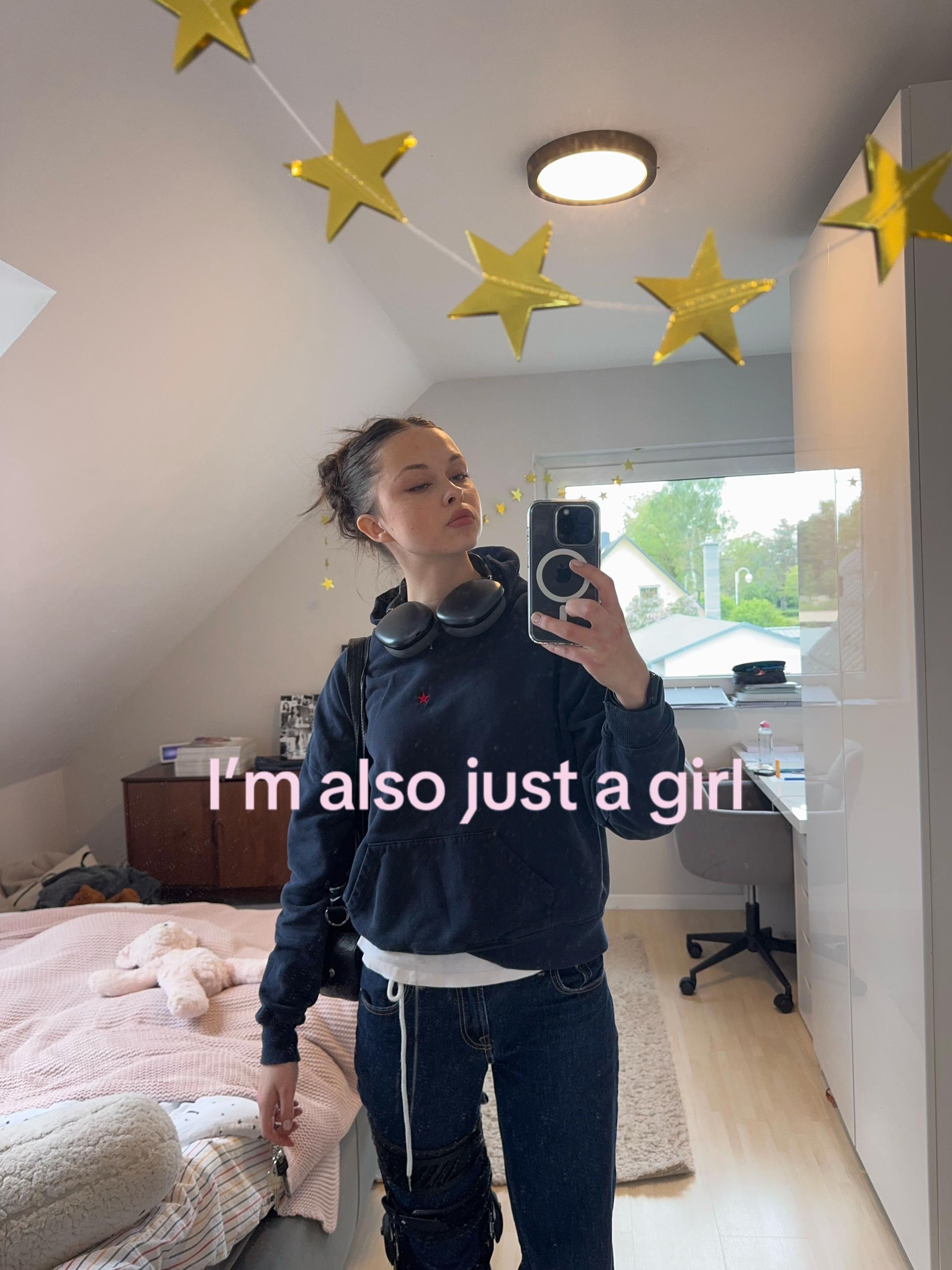 @Amelia🪽