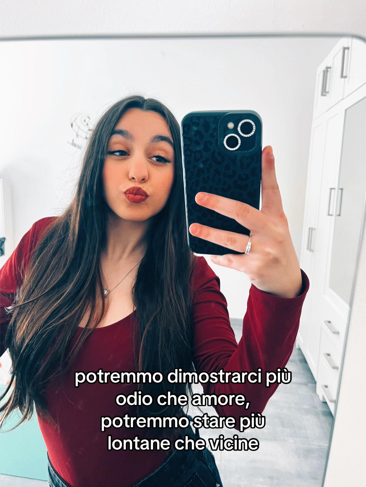 @𝒮𝑜𝒻𝒾𝒶💋