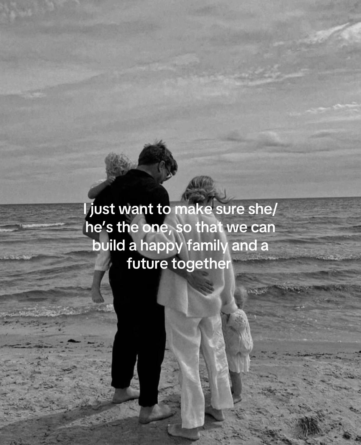 @𝒱