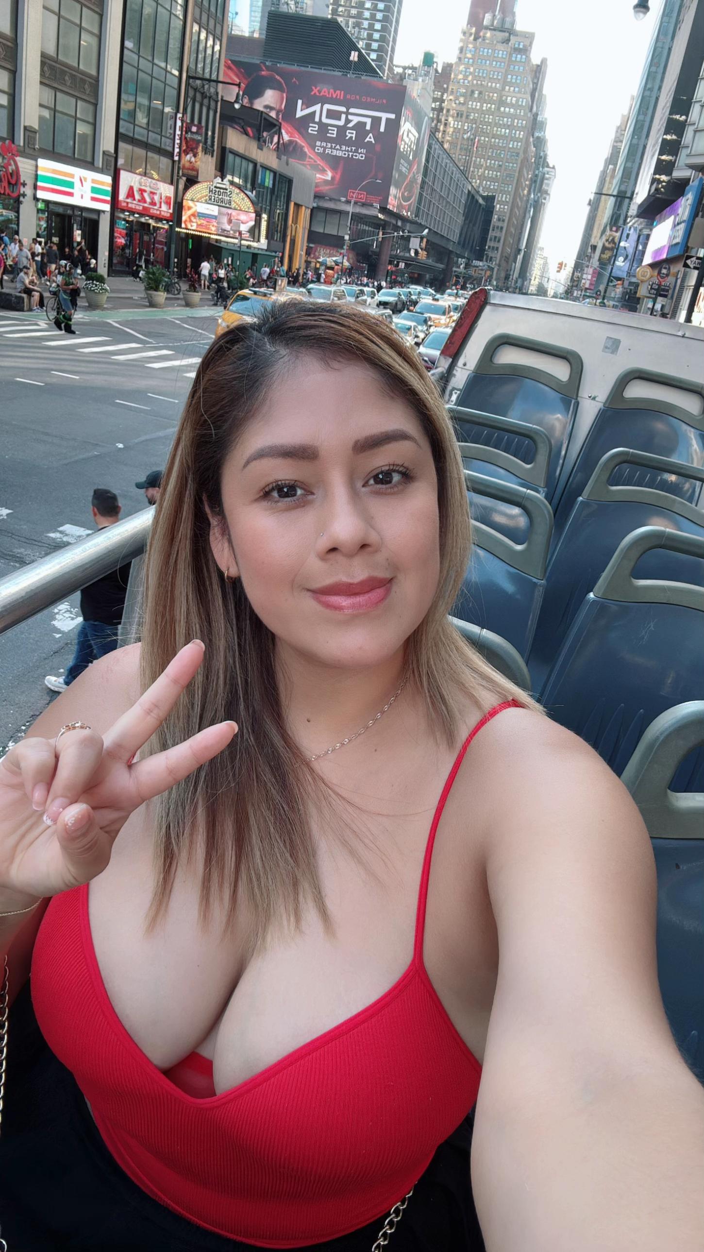 @krissthell10