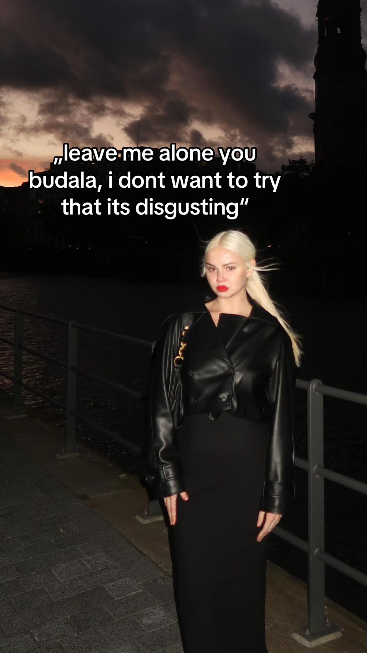@Pape