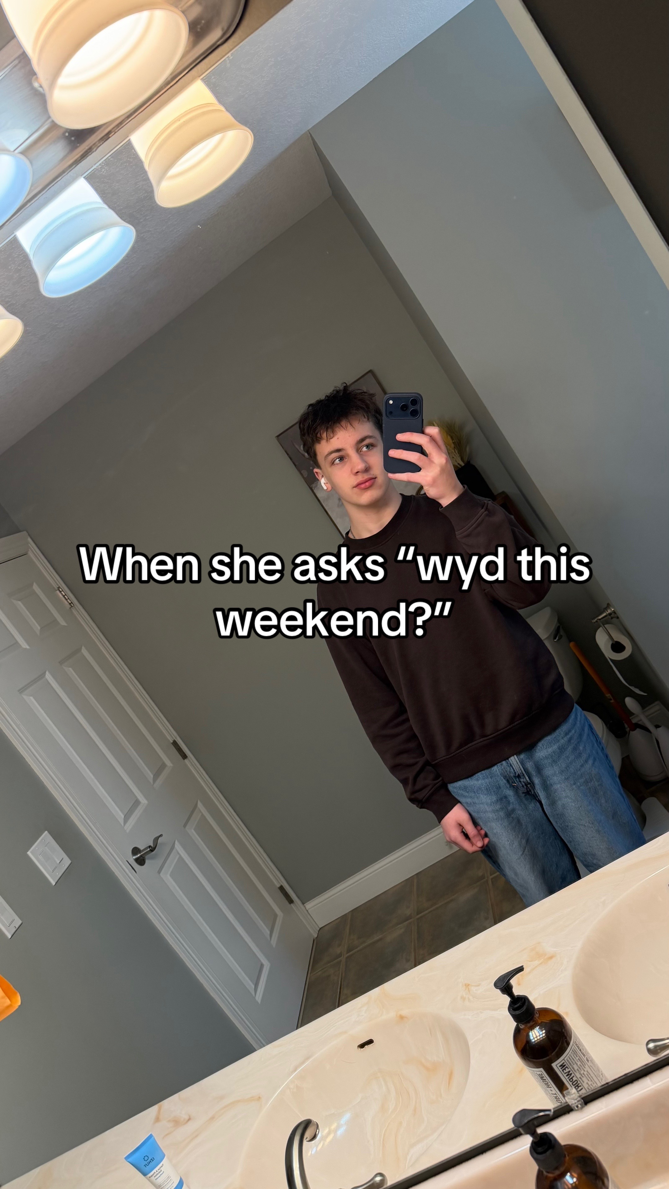 @𝙇𝙀𝙑𝙄