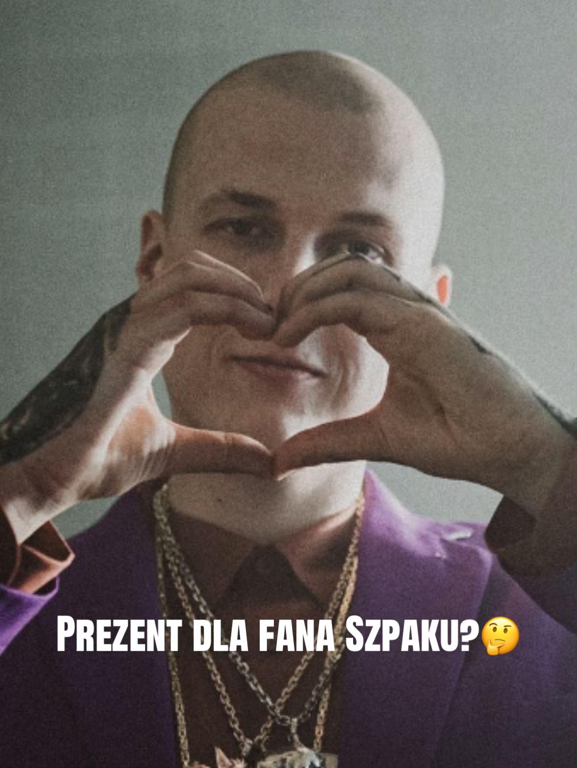 @Customy_ok
