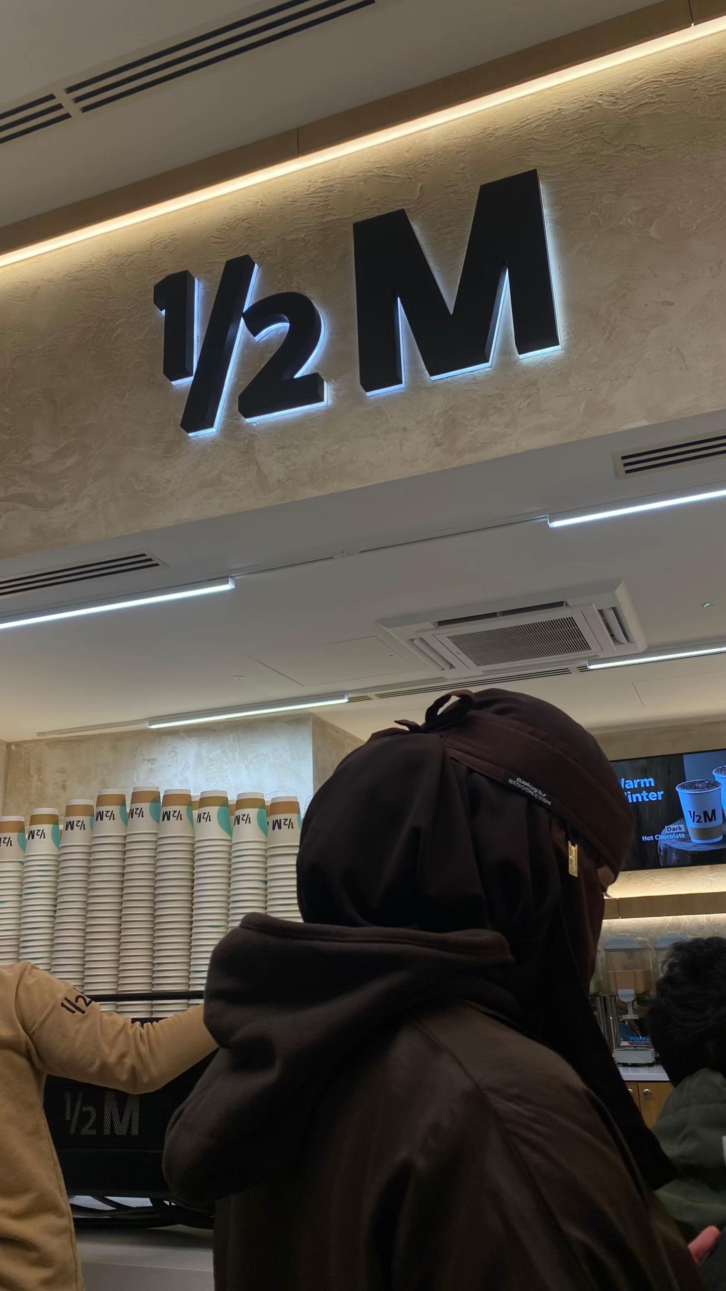 @𝐀𝐥𝐦𝐮𝐰𝐚𝐡١𝐝𝐝𝐚𝐡 🏴