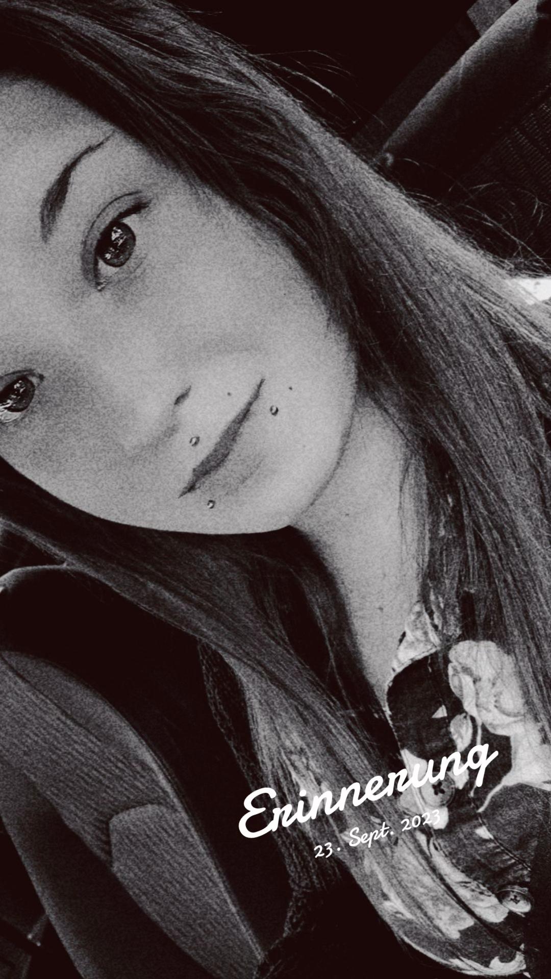 @ღ𝒞𝒽𝒶ℴ𝓈𝓆𝓊ℯℯ𝓃ღ