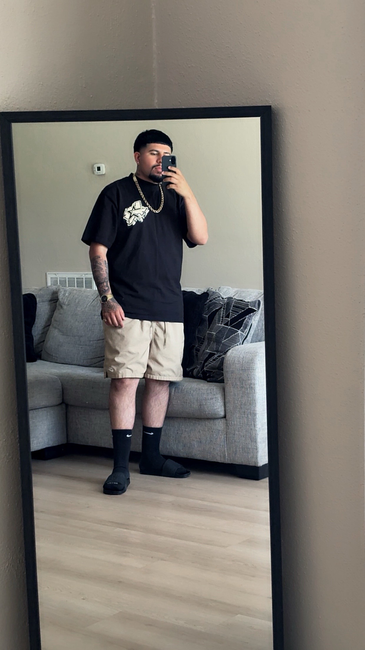 @__joelflores__