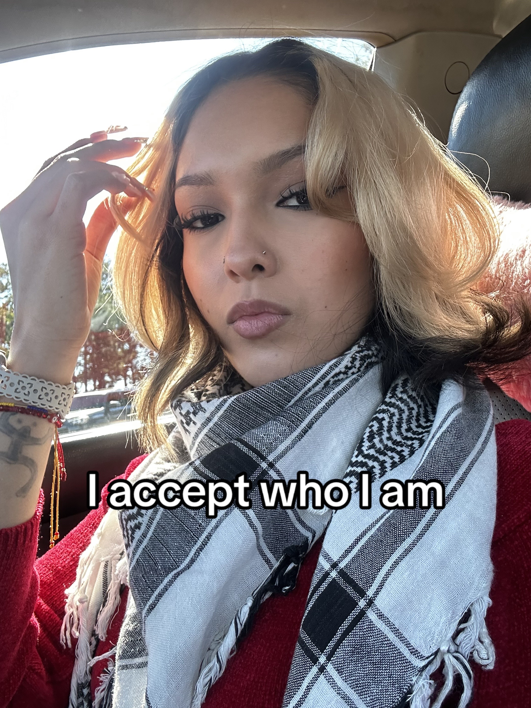 @Bella