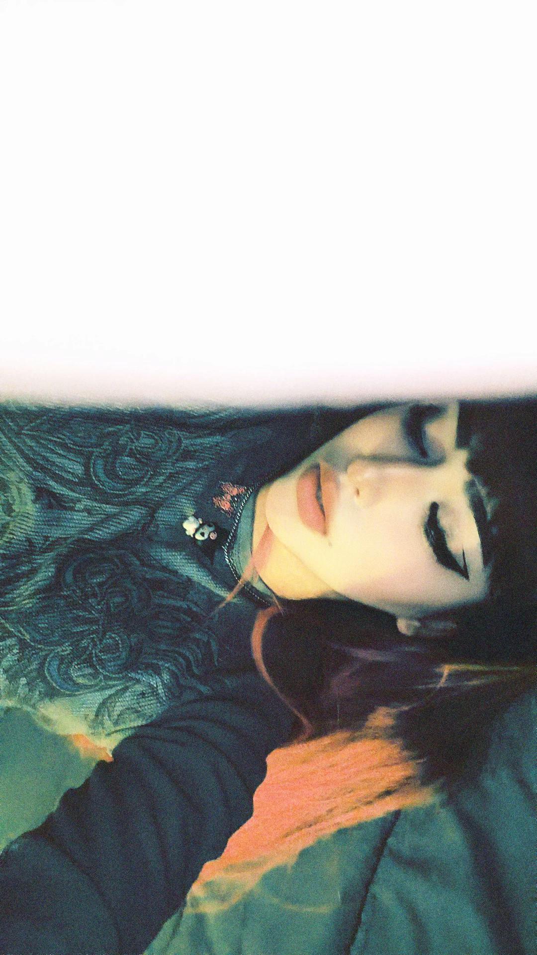@𝔄𝔫𝔫𝔦𝔢 ⚰︎.